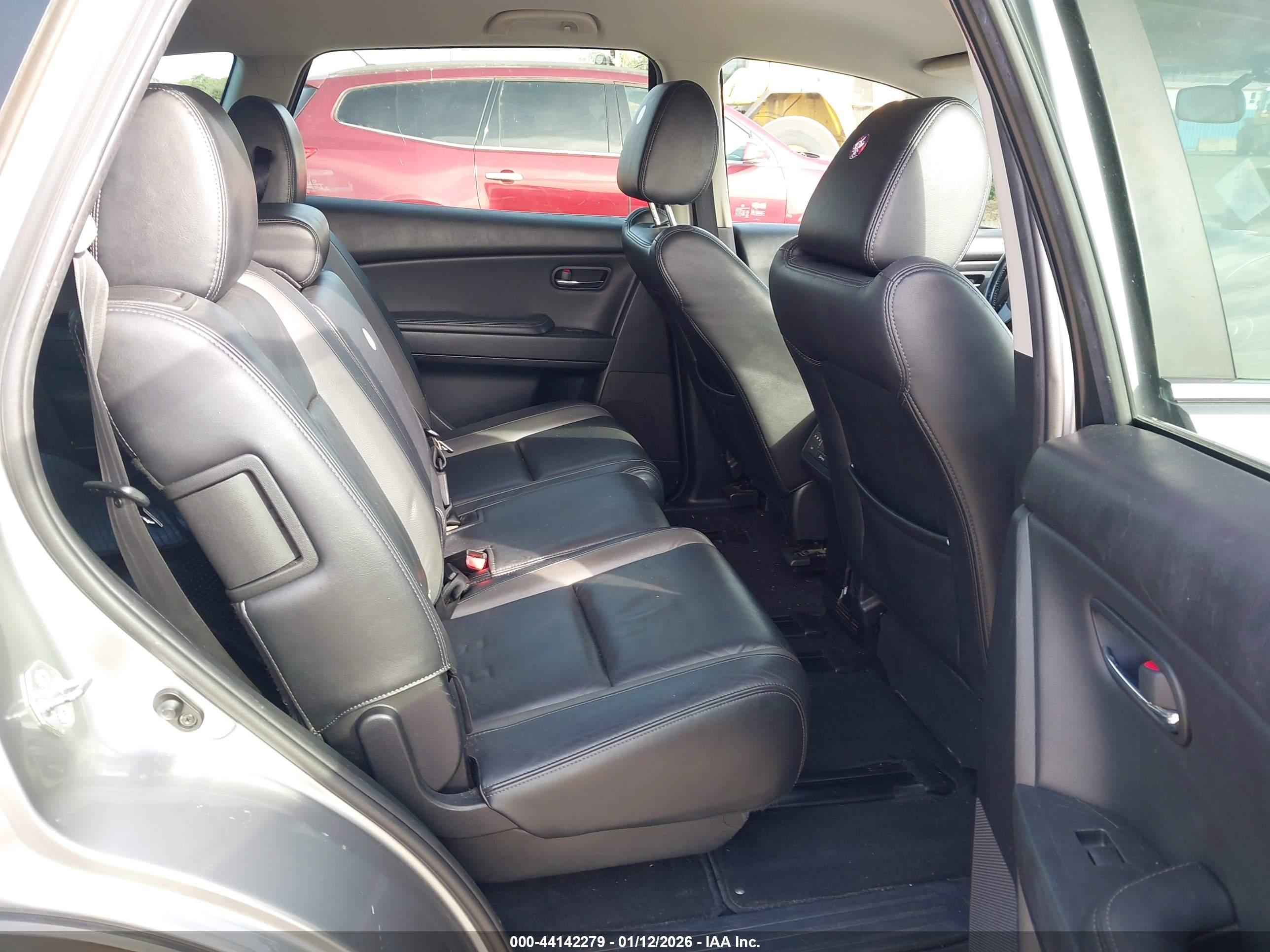 MAZDA CX-9 image 8