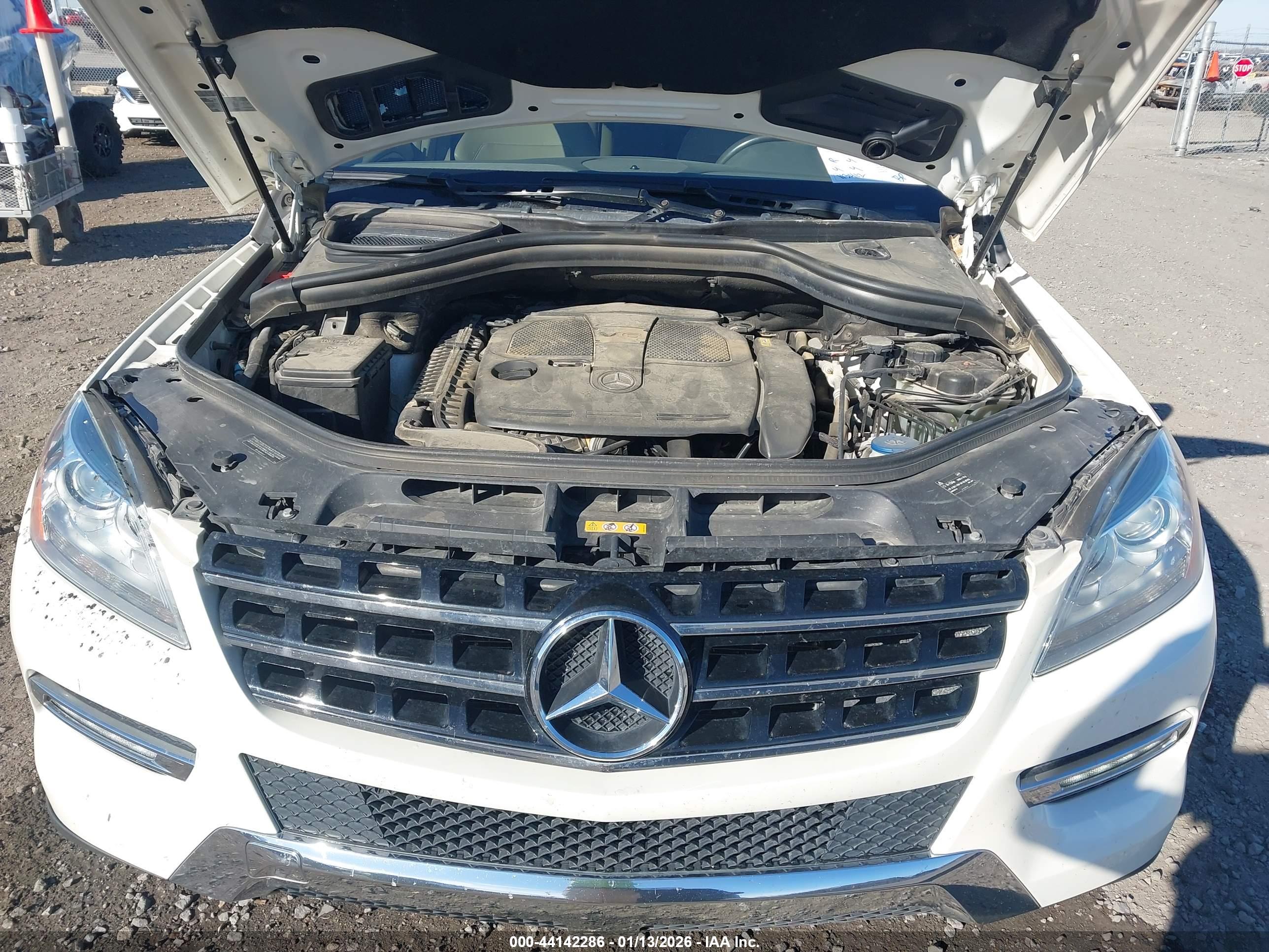 MERCEDES-BENZ ML image 10