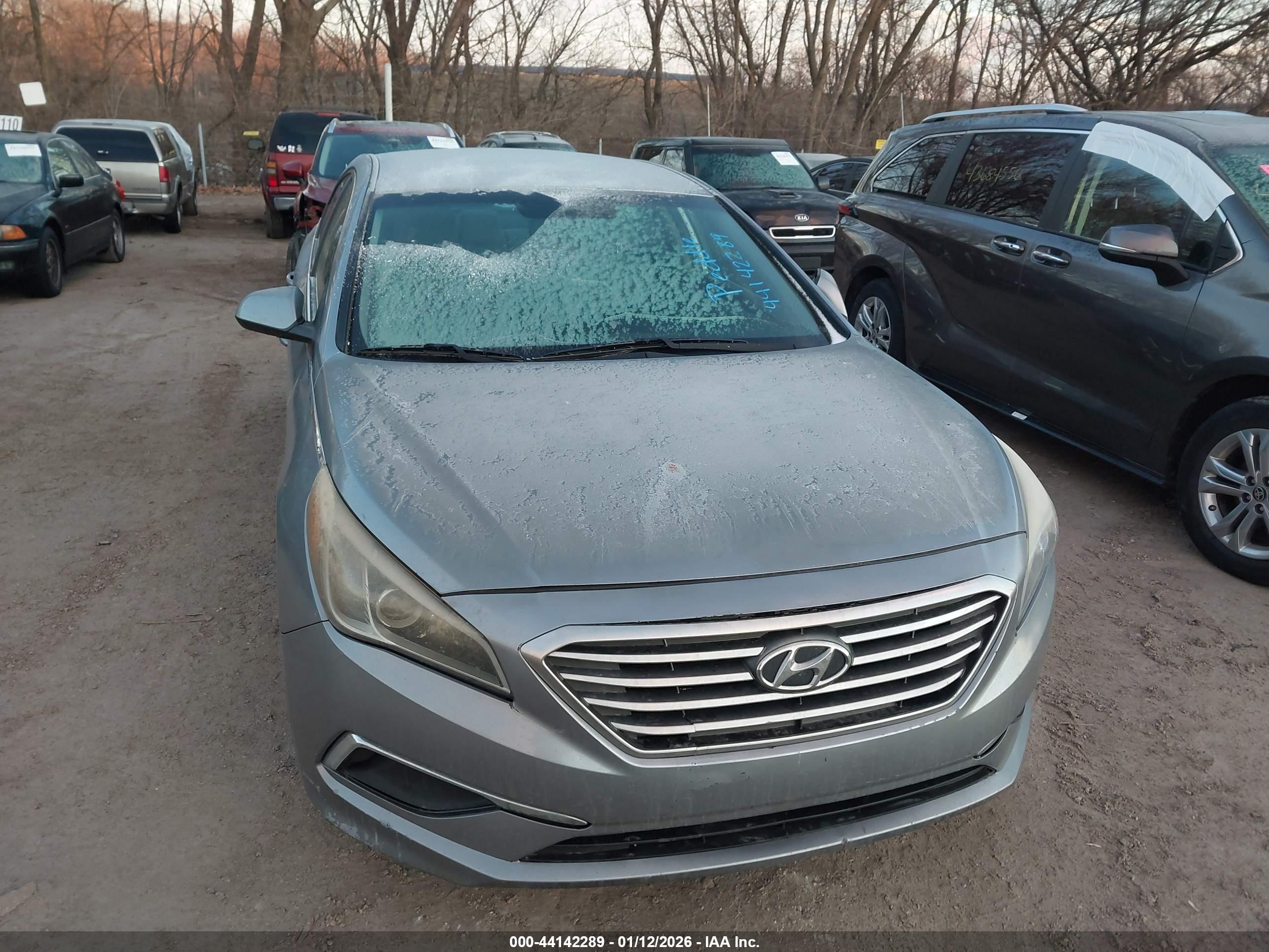 HYUNDAI SONATA image 6