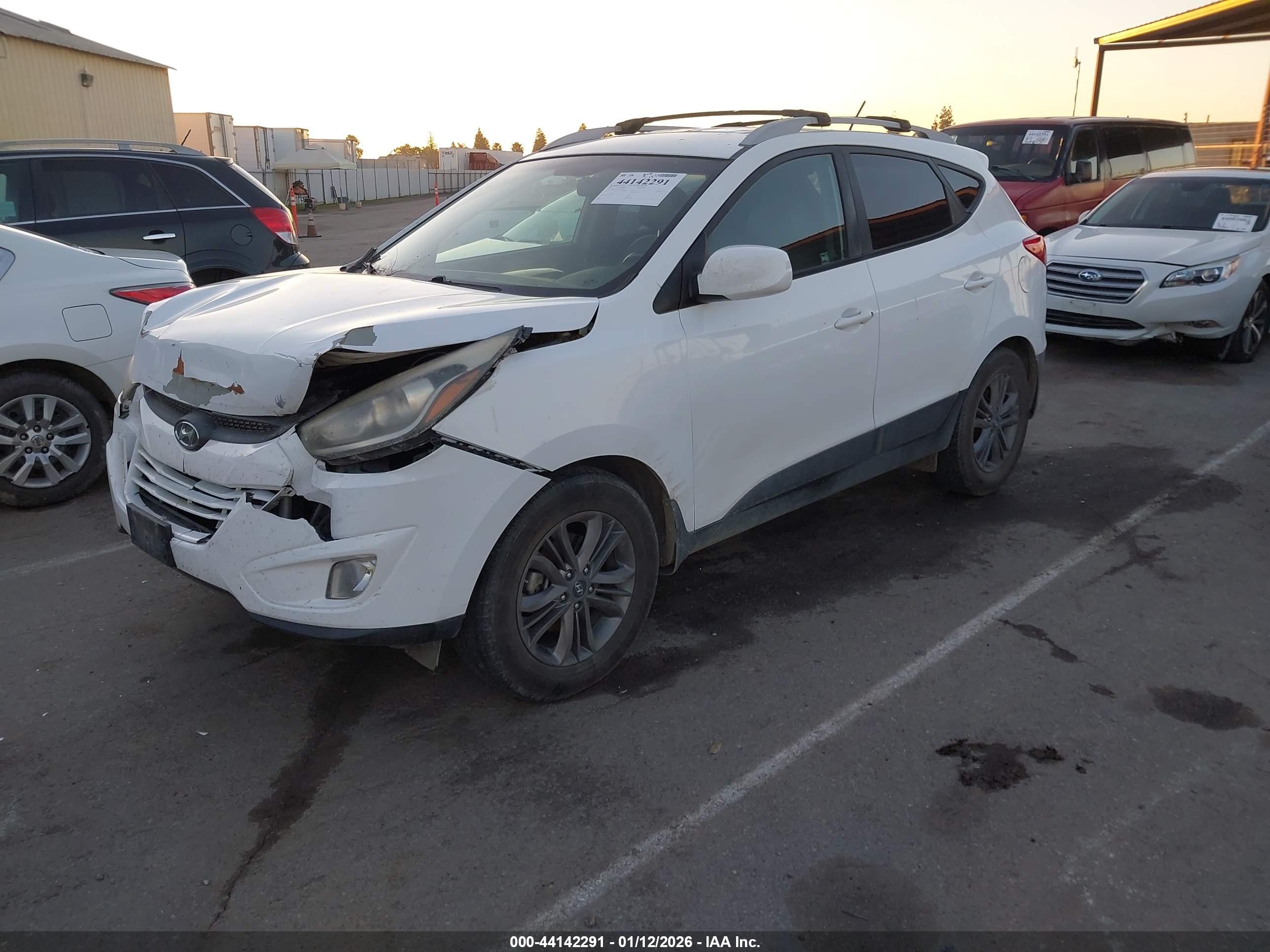 HYUNDAI TUCSON image 2