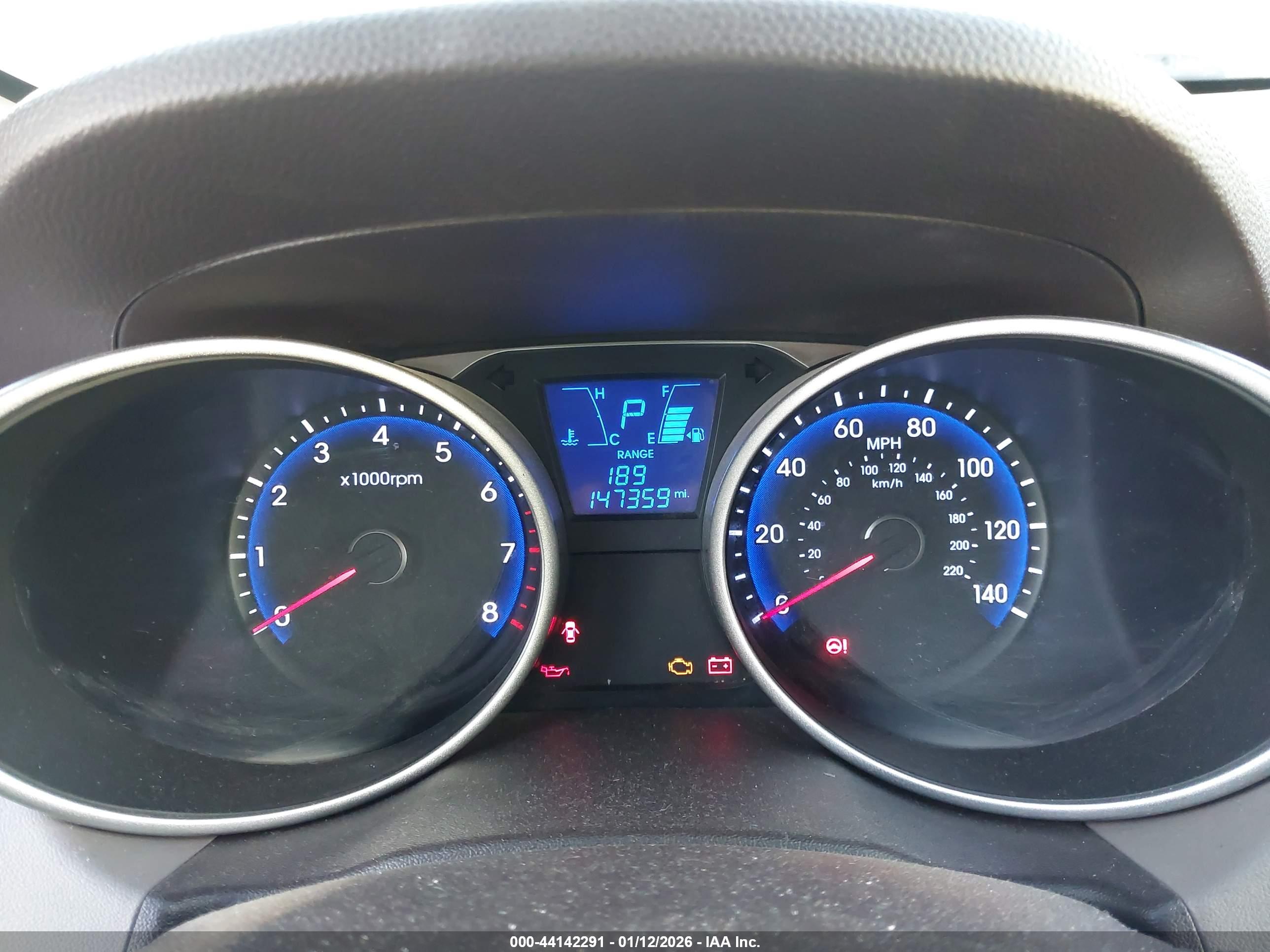 HYUNDAI TUCSON image 7