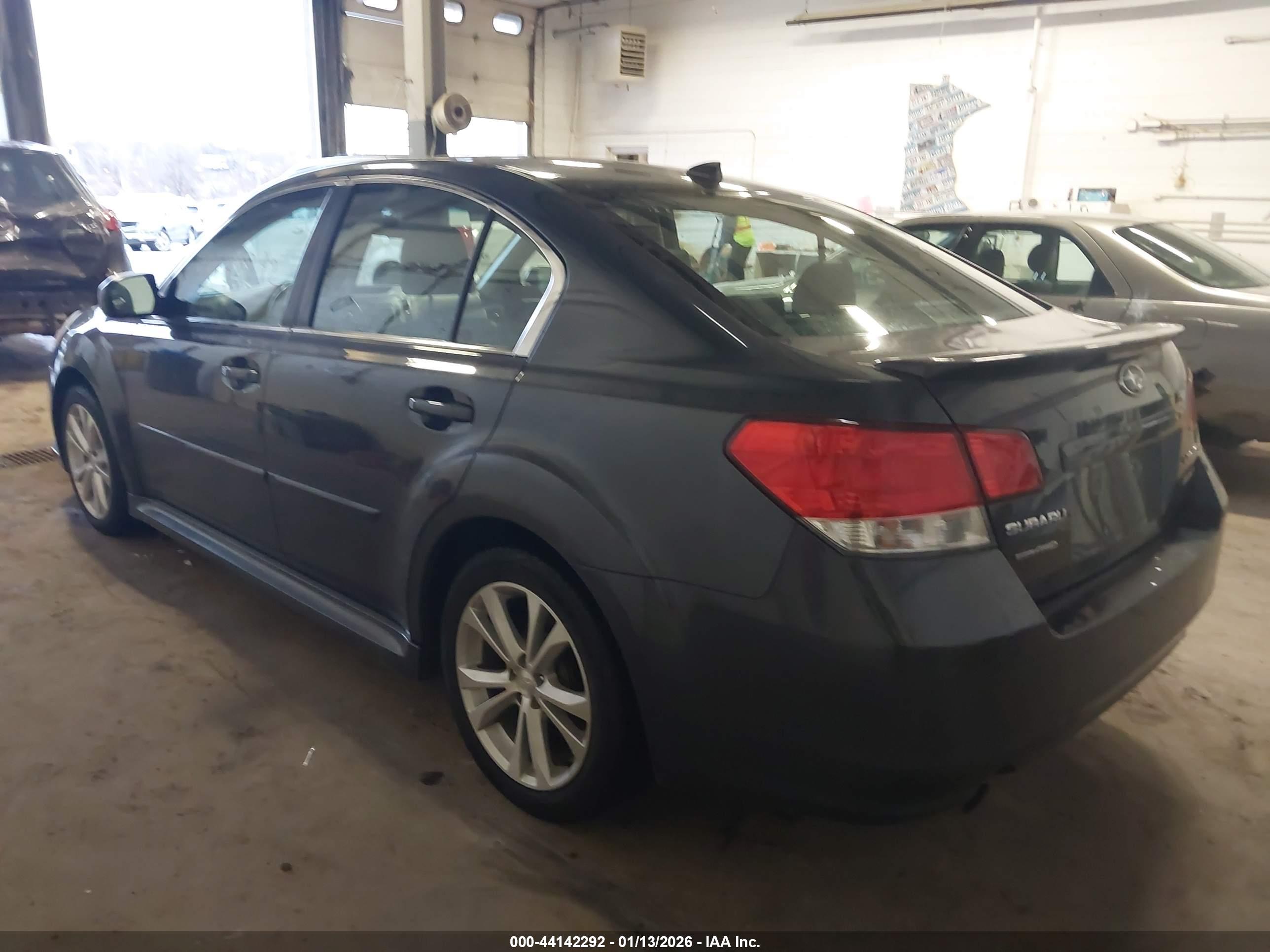 SUBARU LEGACY image 3