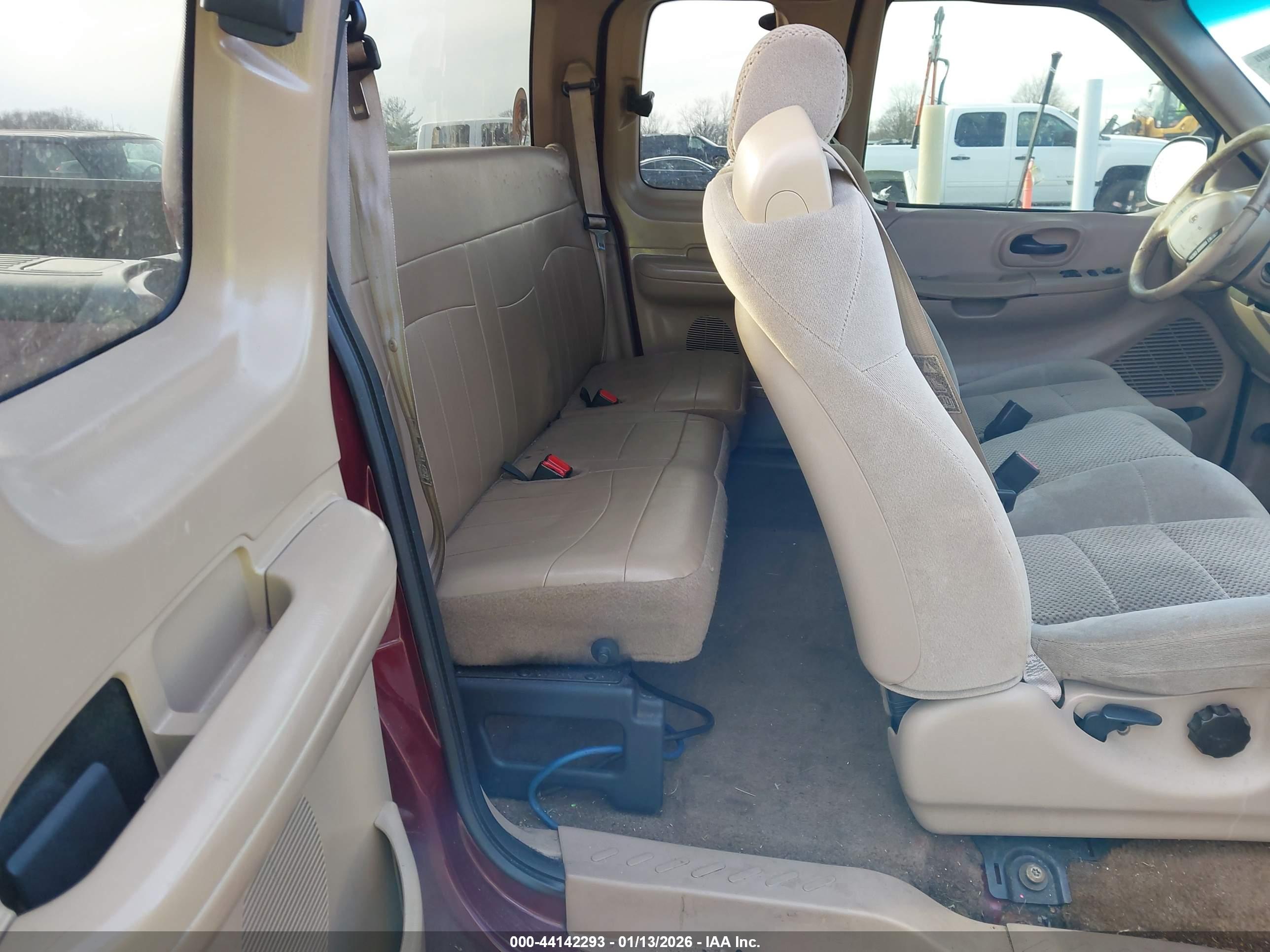 FORD F-150 image 8