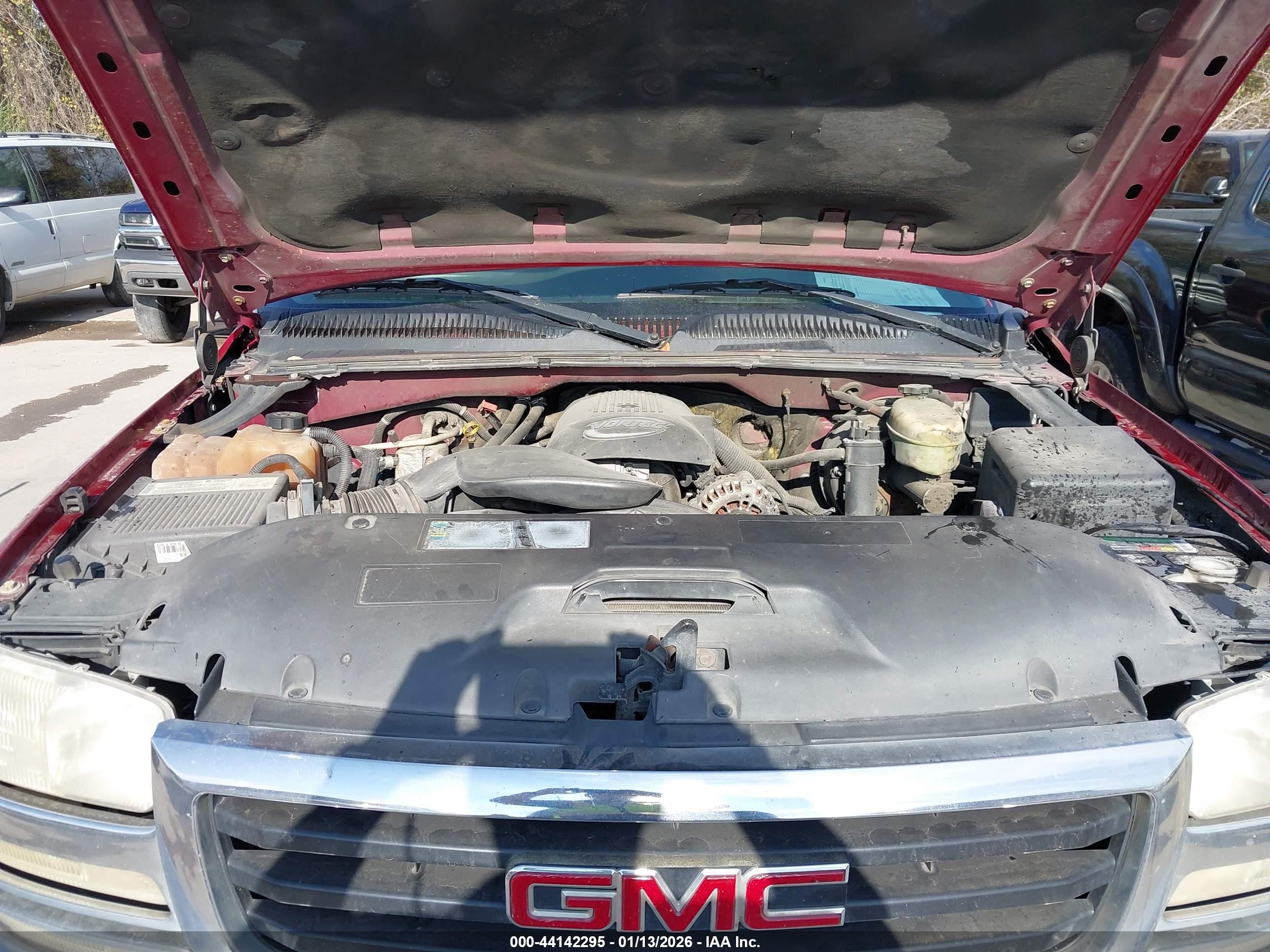 GMC SIERRA image 10