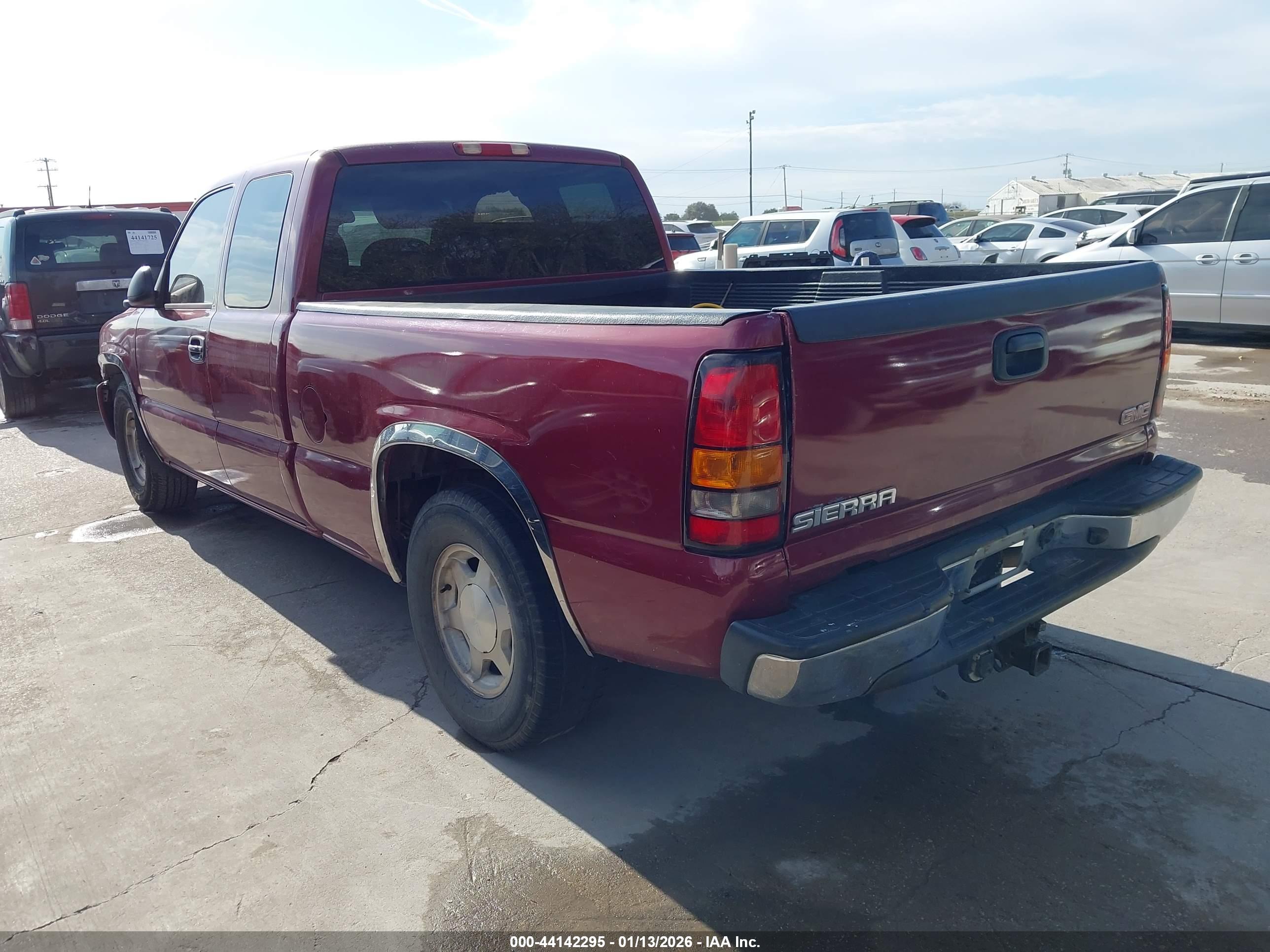 GMC SIERRA image 3