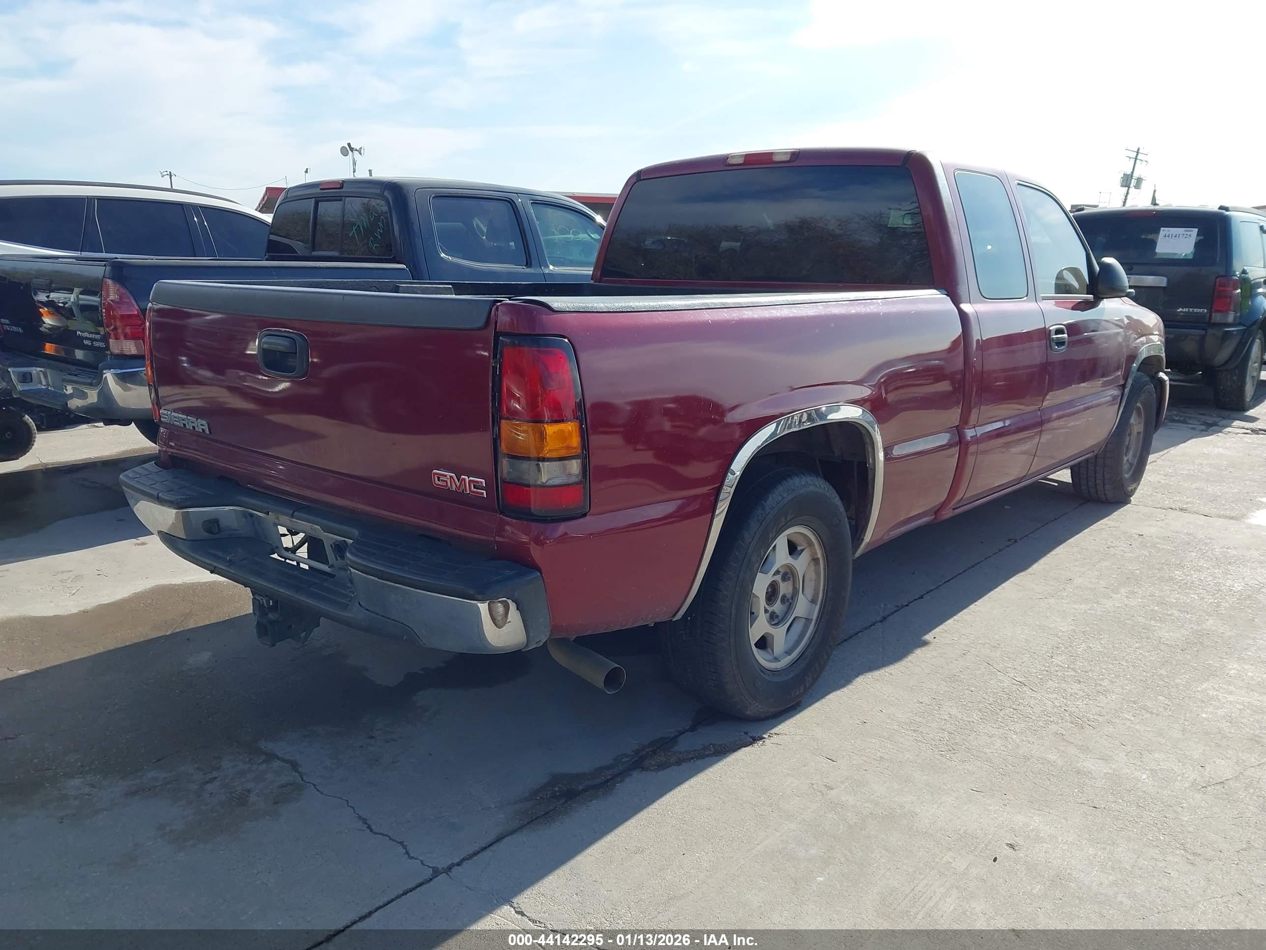 GMC SIERRA image 4