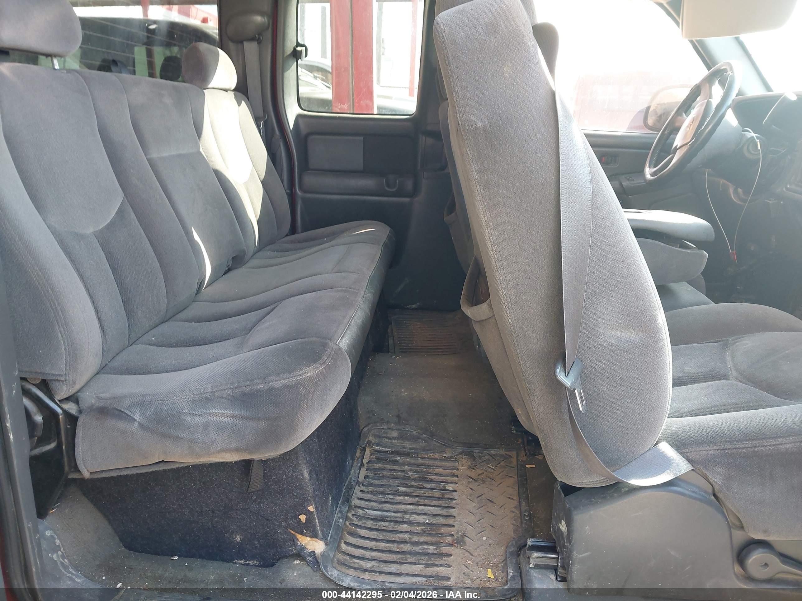 GMC SIERRA image 8