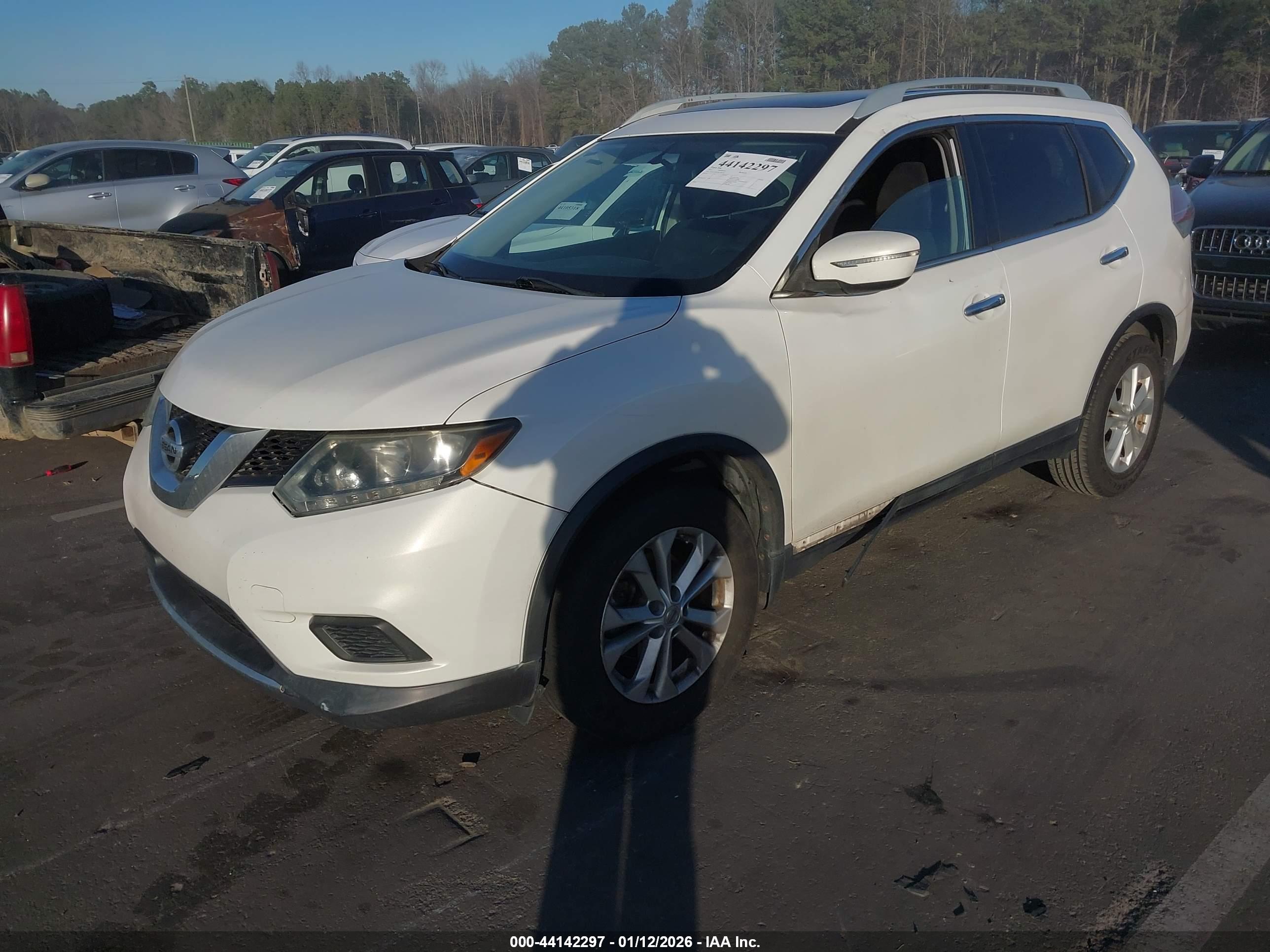 NISSAN ROGUE image 2