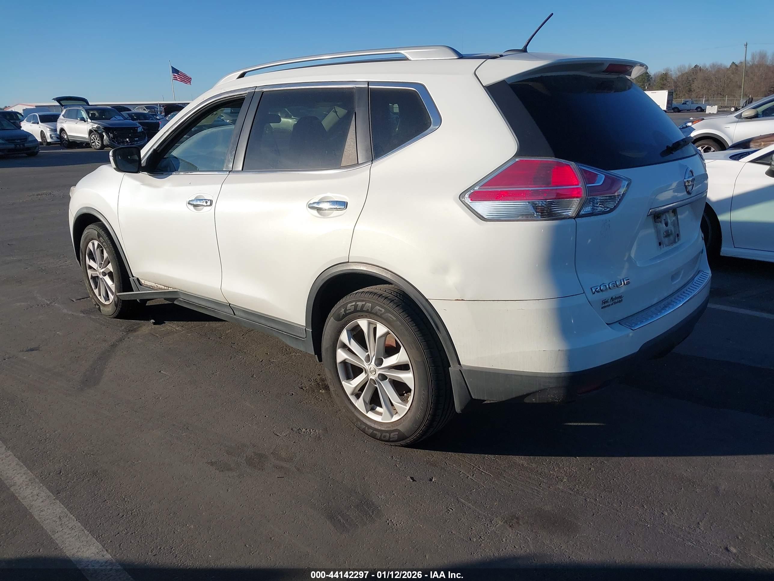 NISSAN ROGUE image 3