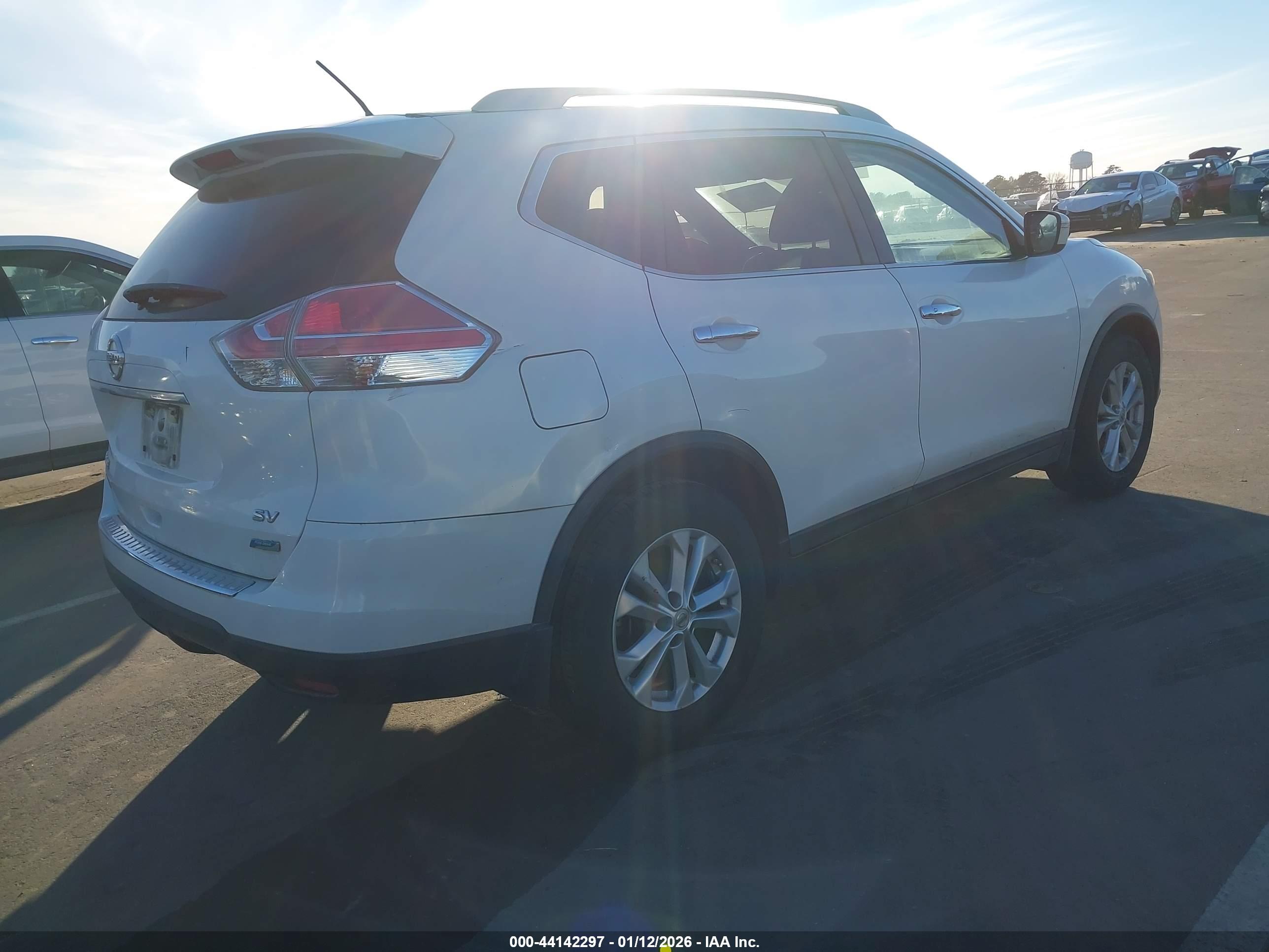 NISSAN ROGUE image 4