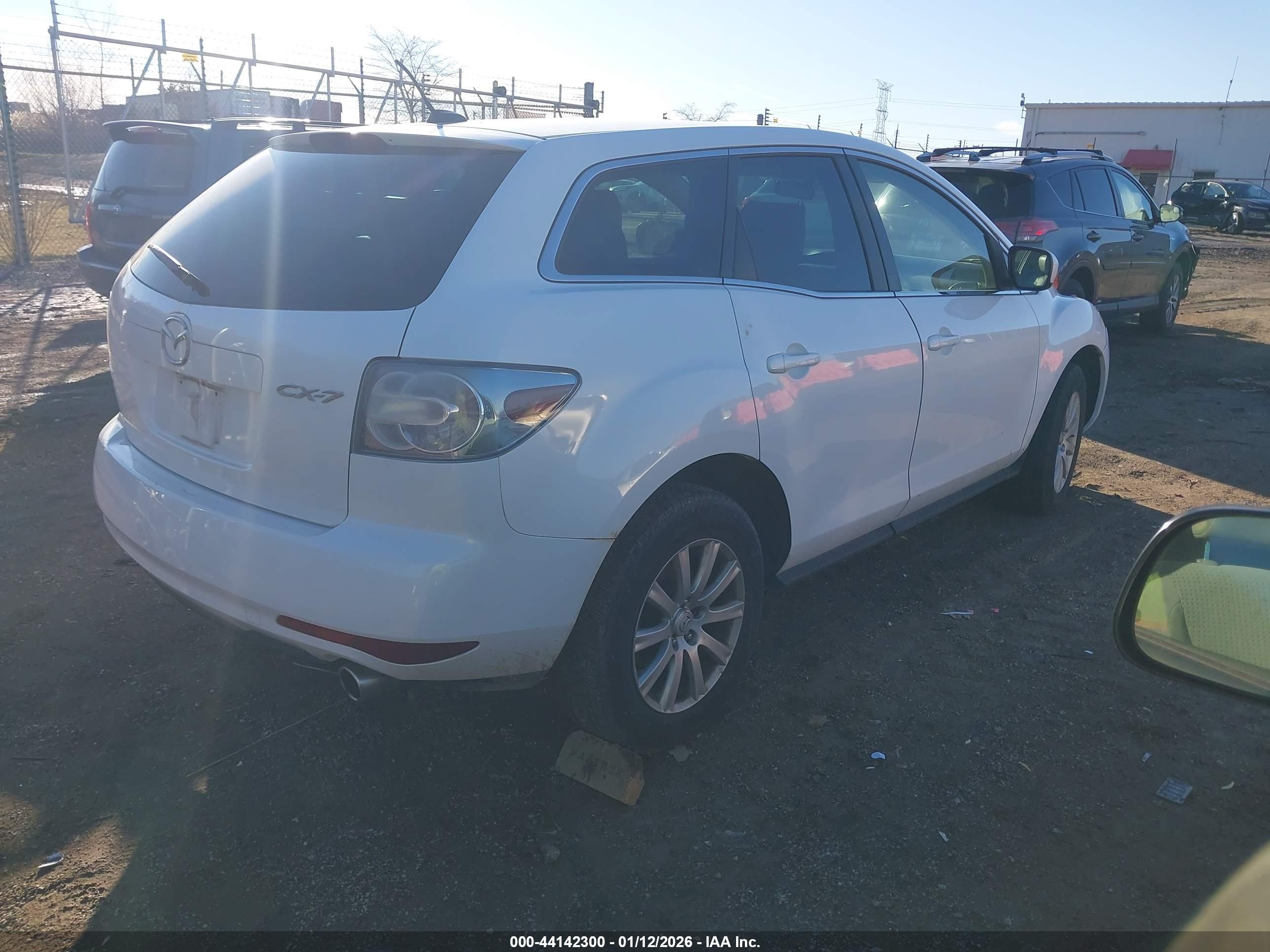 MAZDA CX-7 image 4