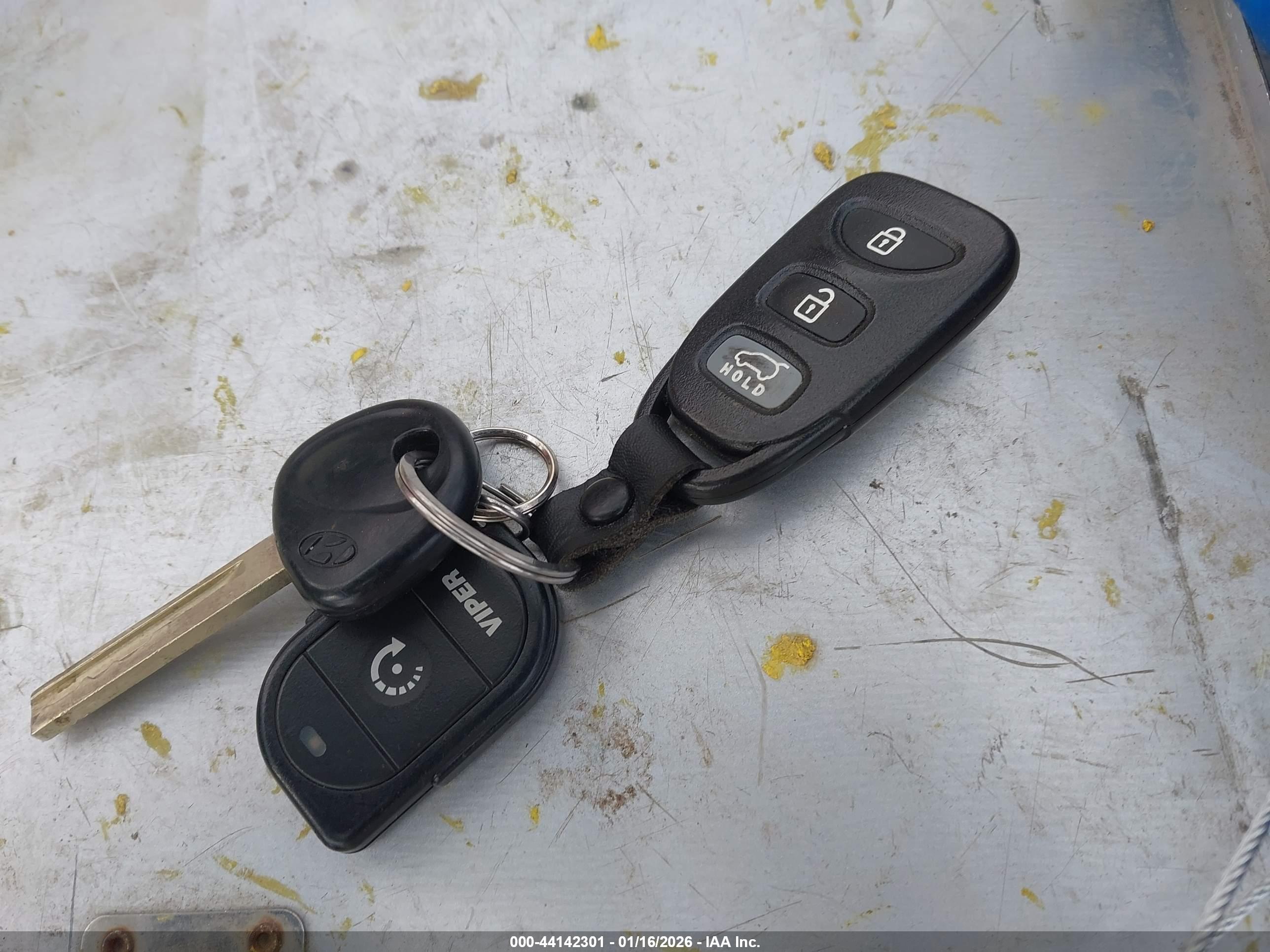 HYUNDAI ELANTRA image 11