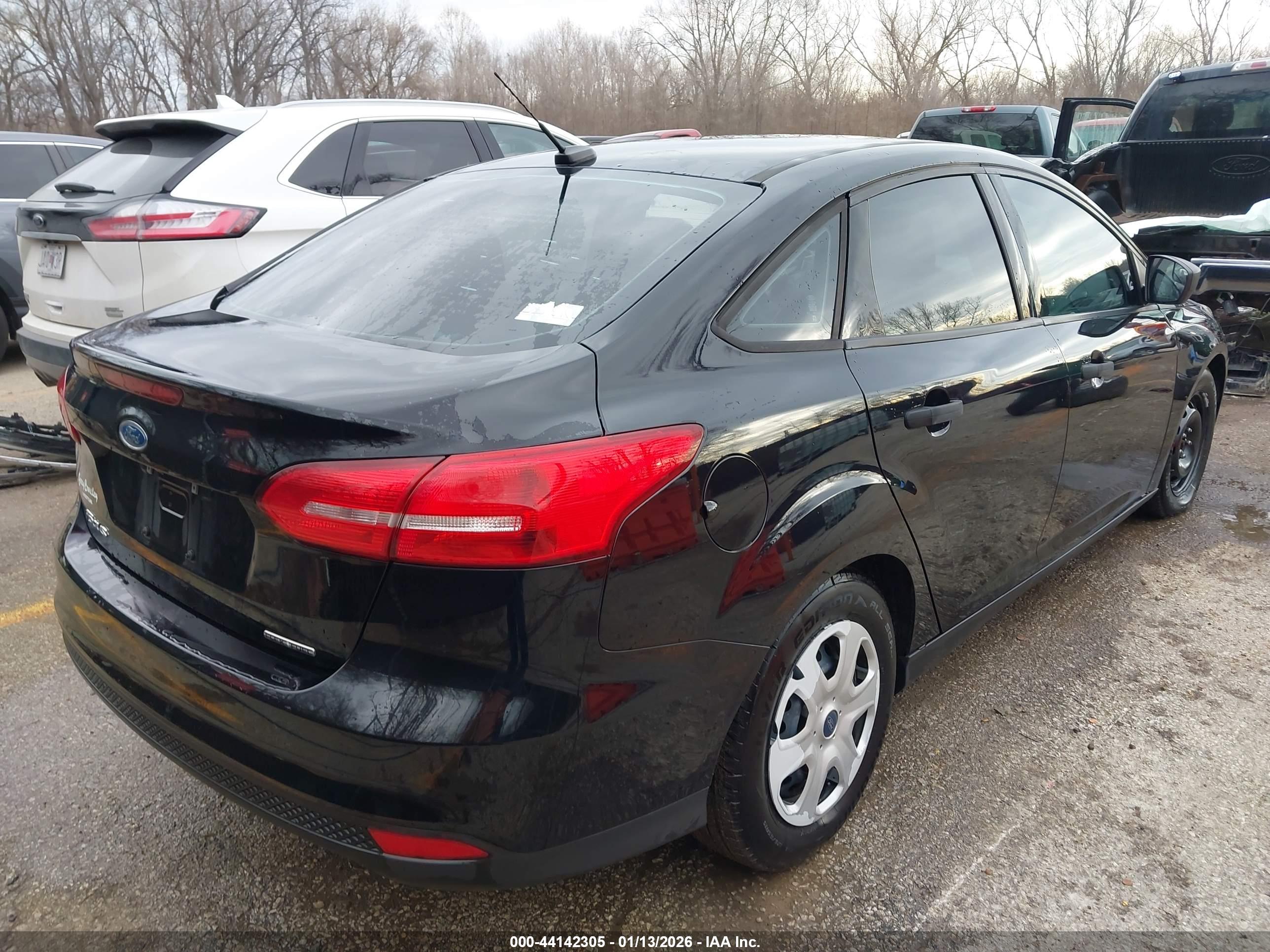 FORD FOCUS image 4