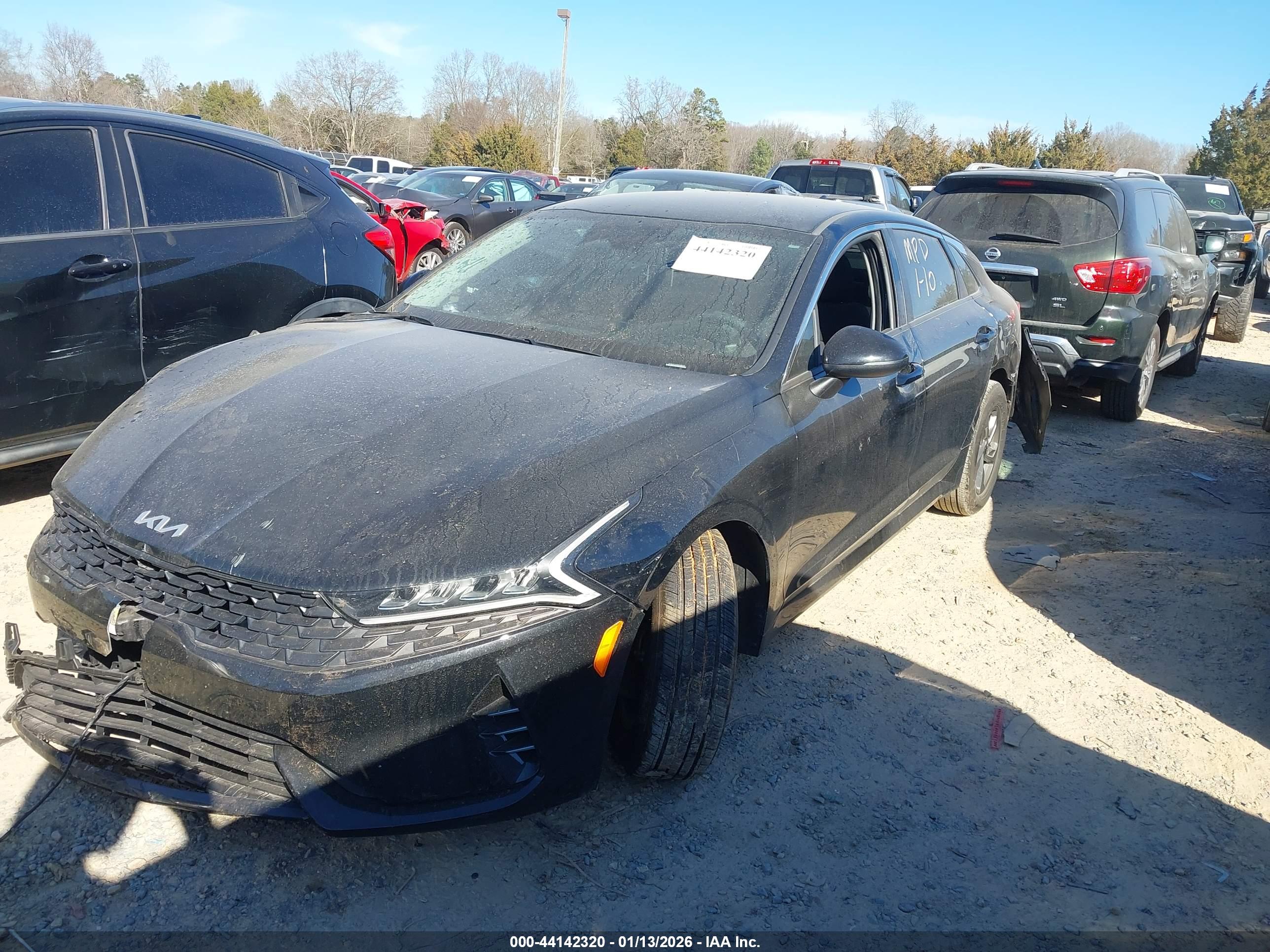 KIA K5 image 2