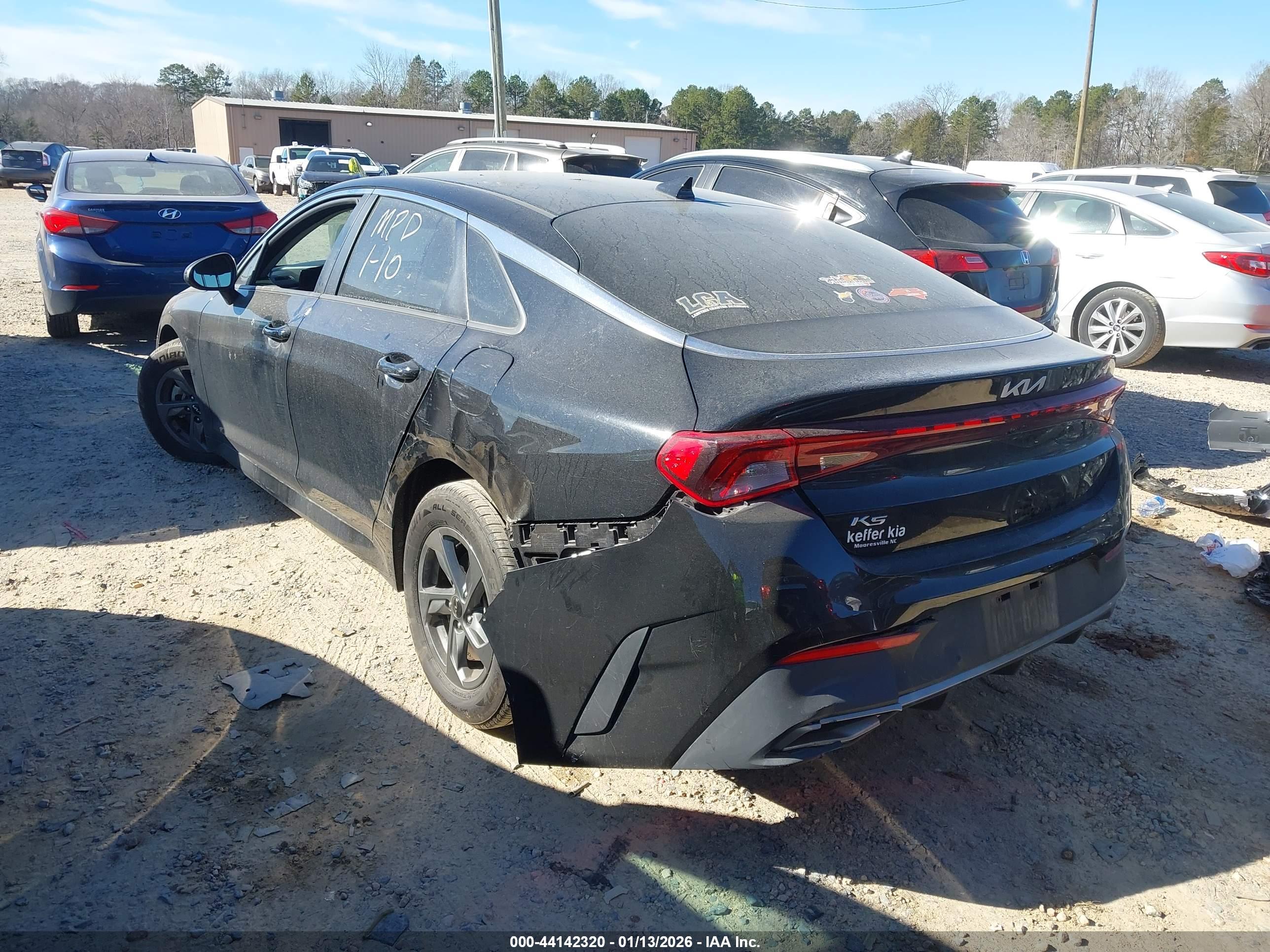 KIA K5 image 3