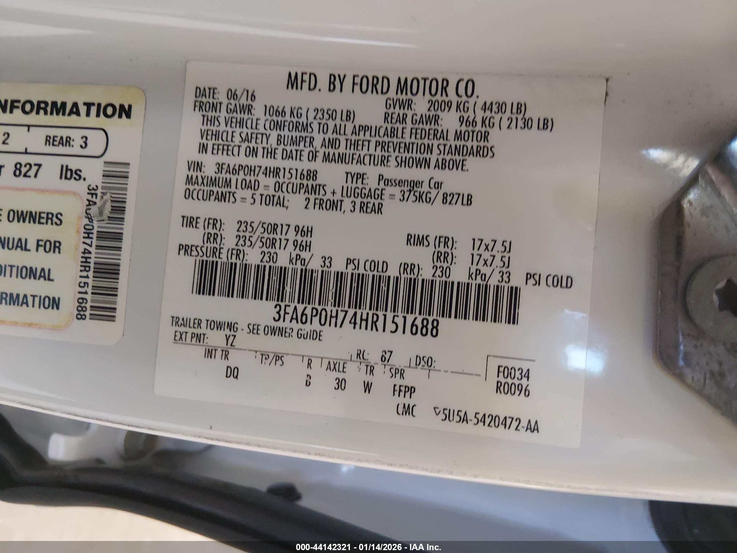 FORD FUSION image 9