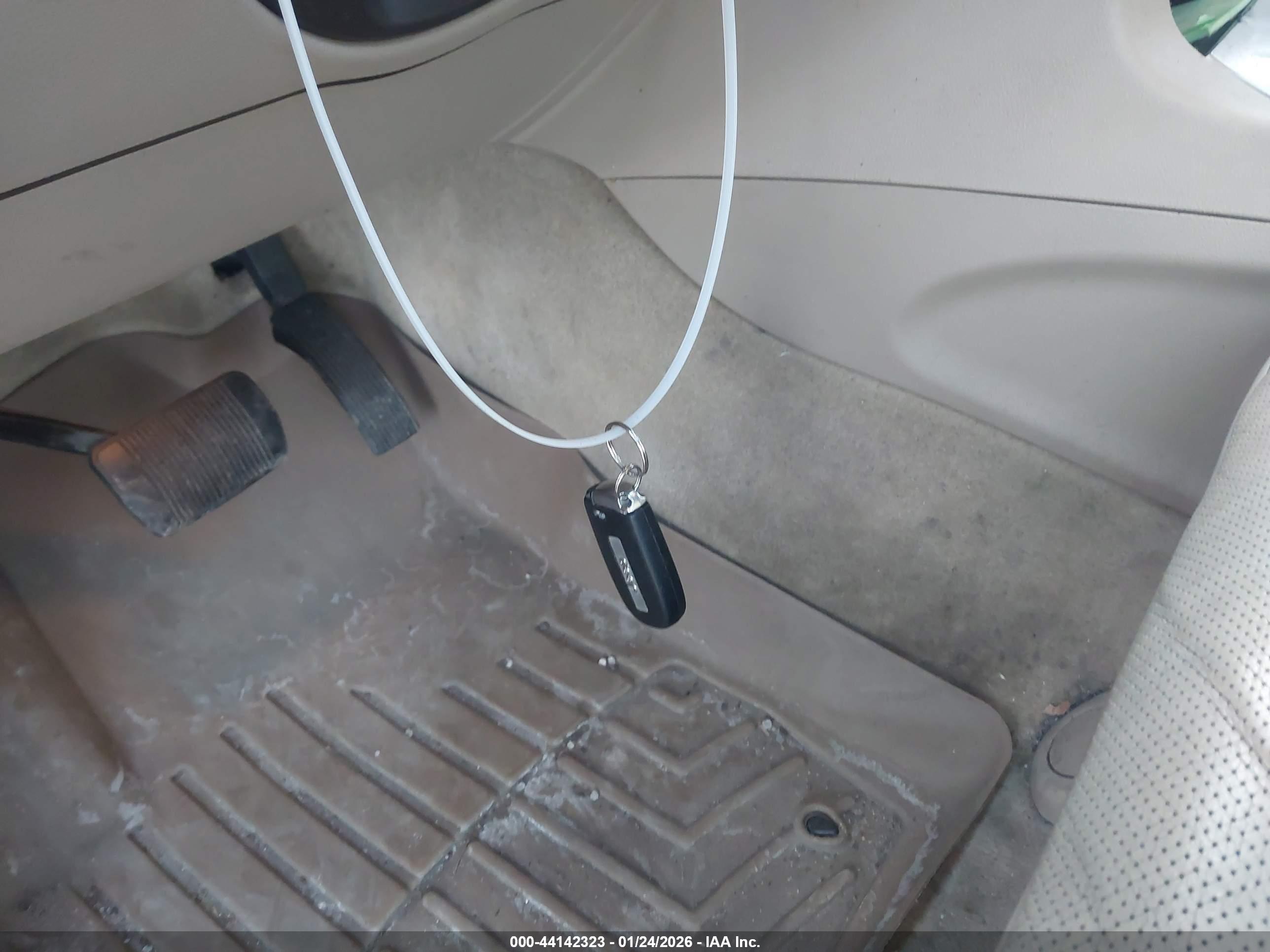 JEEP GRAND image 11
