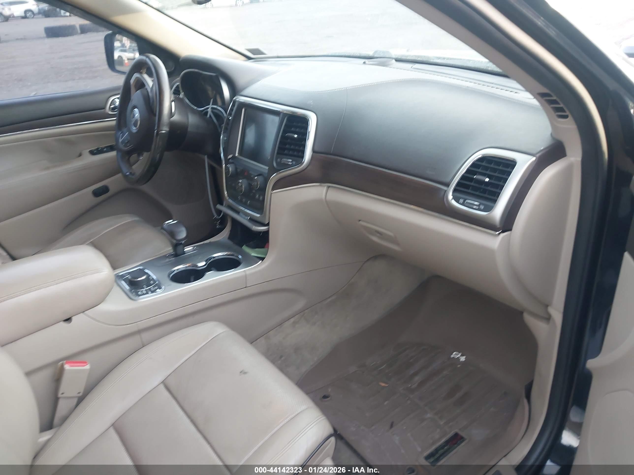JEEP GRAND image 5