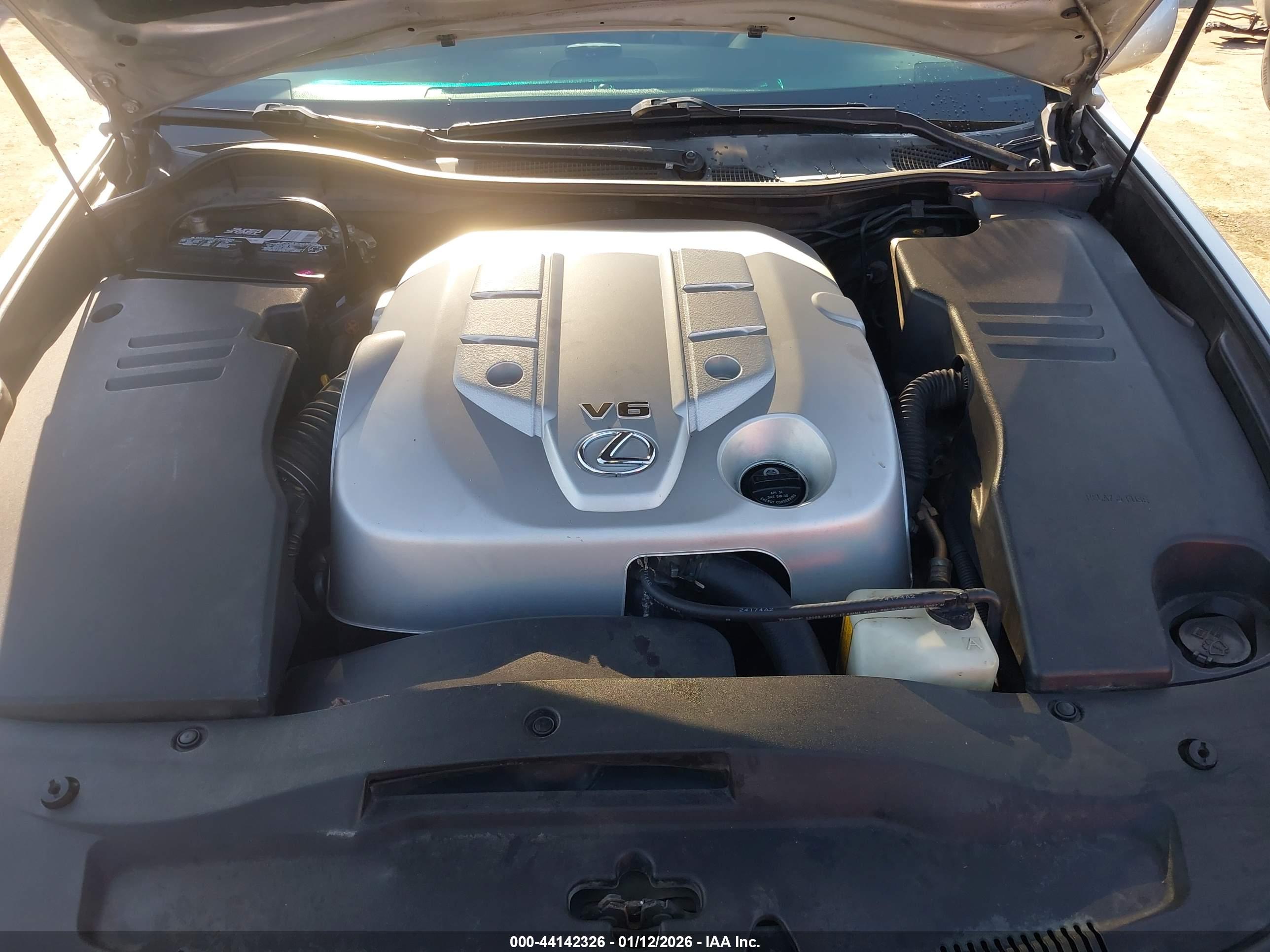 LEXUS GS image 10