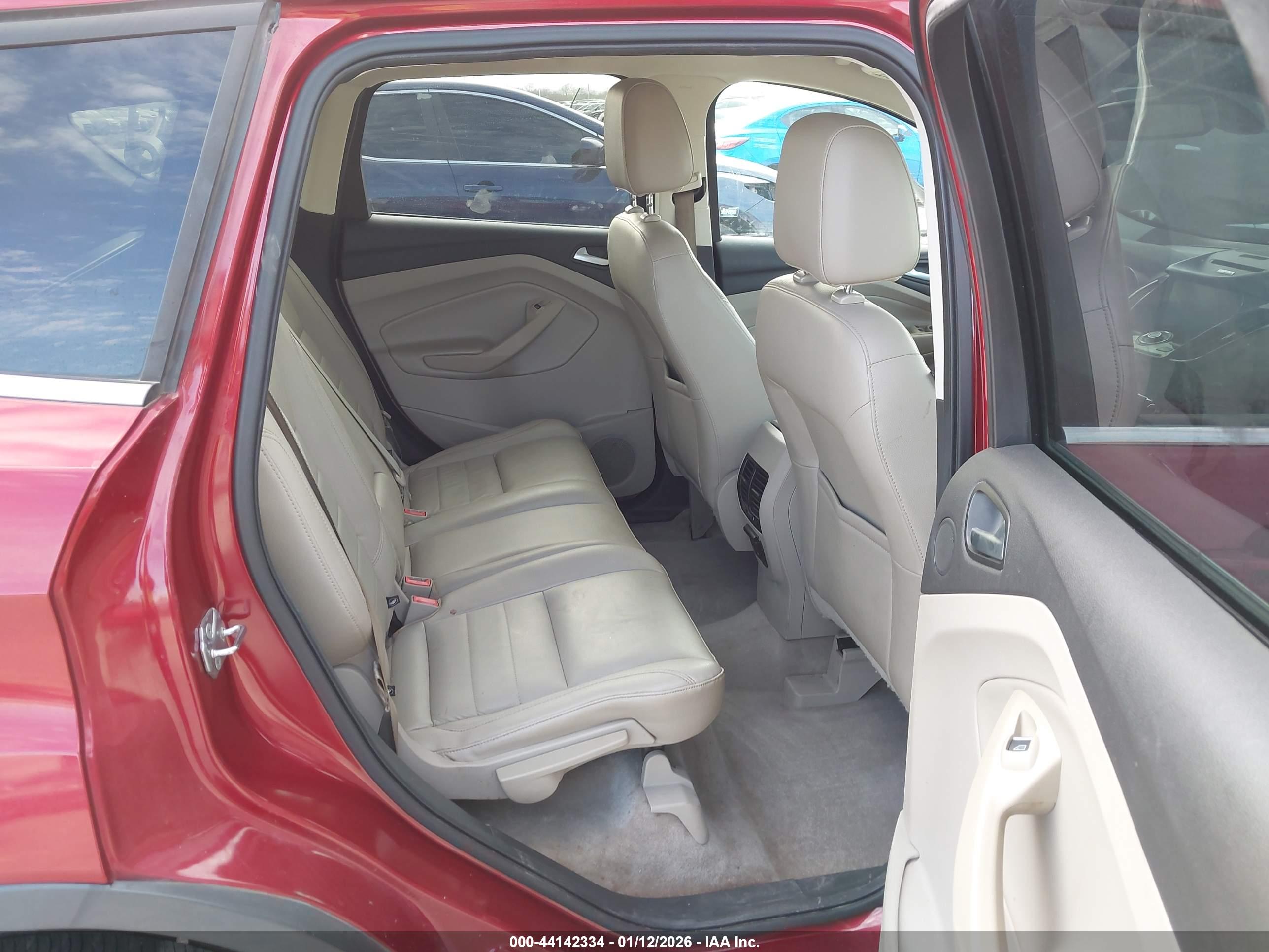 FORD ESCAPE image 8