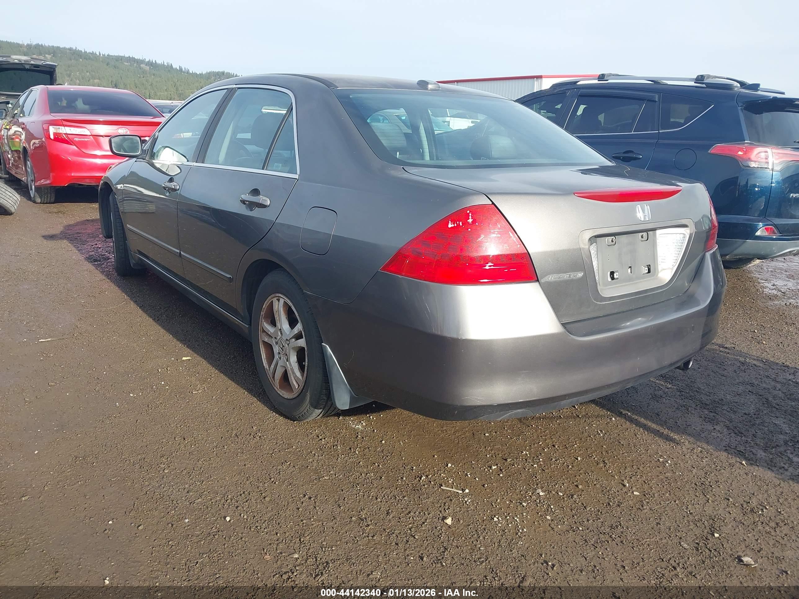 HONDA ACCORD image 3