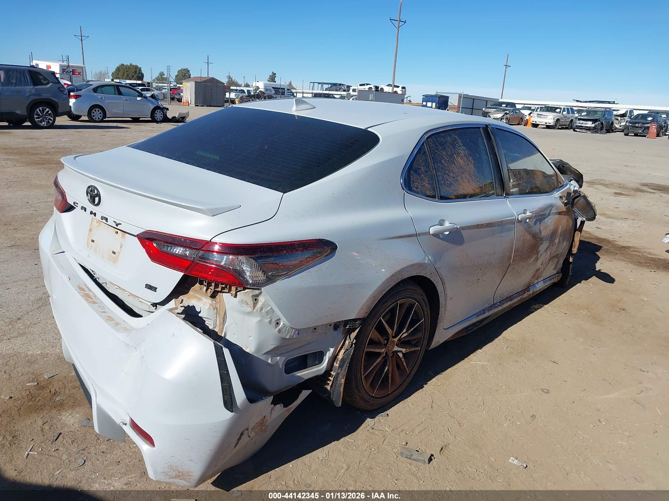 TOYOTA CAMRY image 4