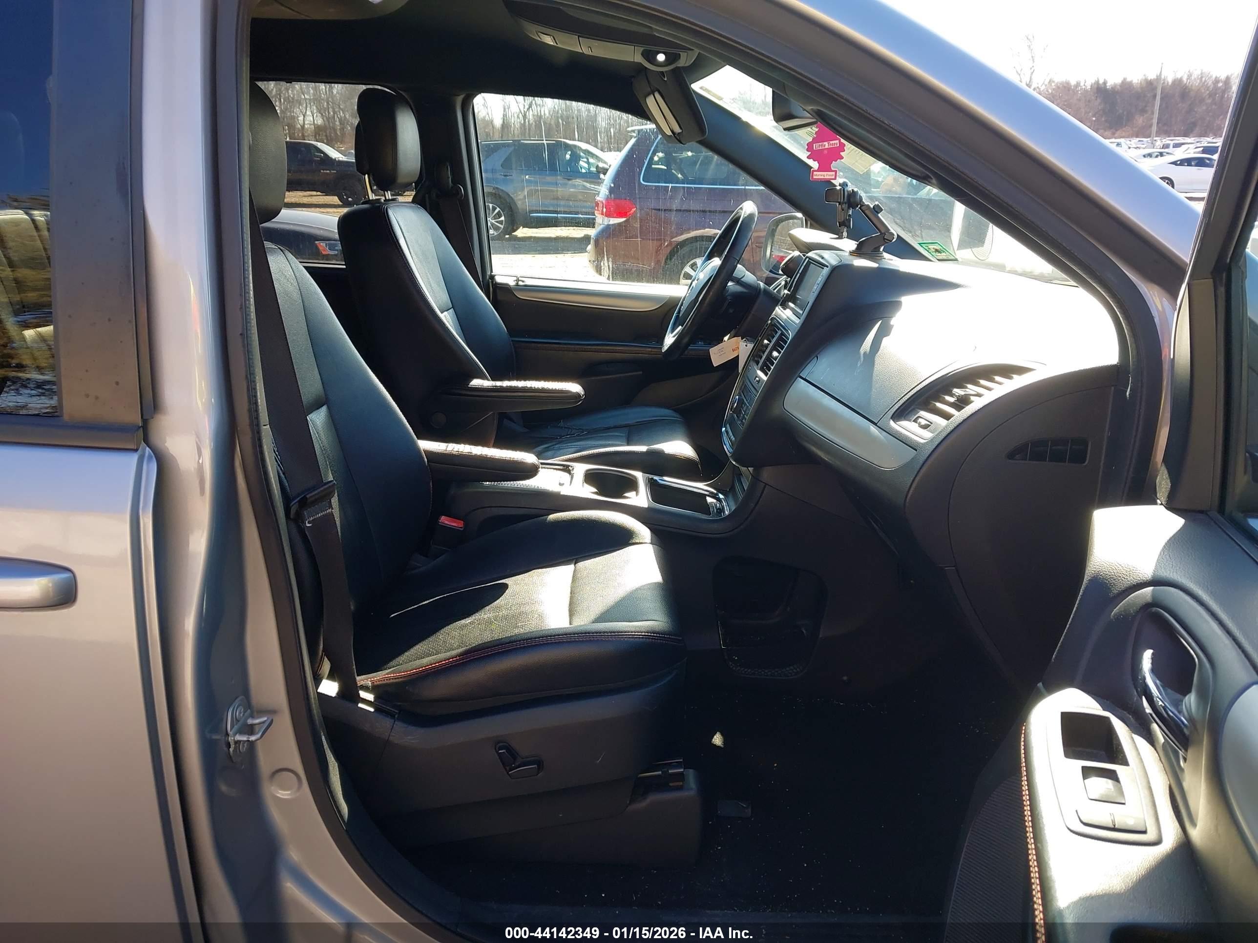 DODGE GRAND image 5