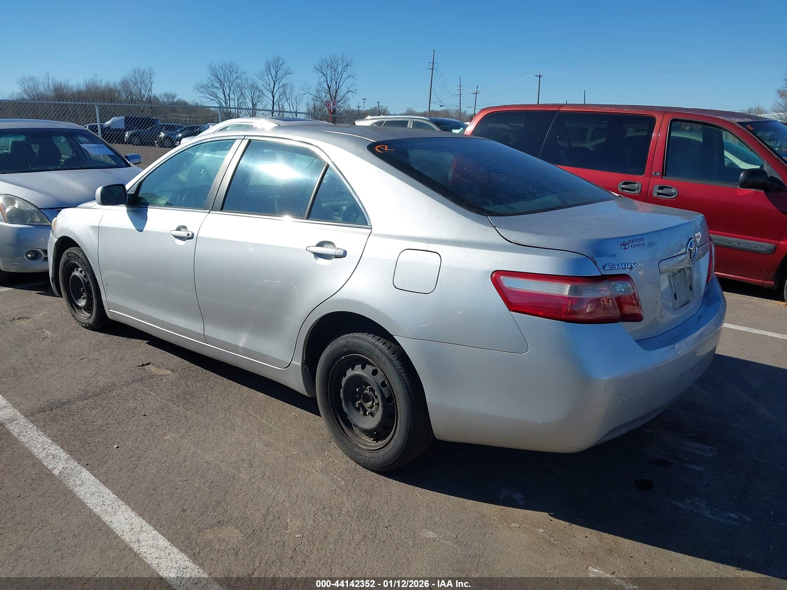 TOYOTA CAMRY image 3