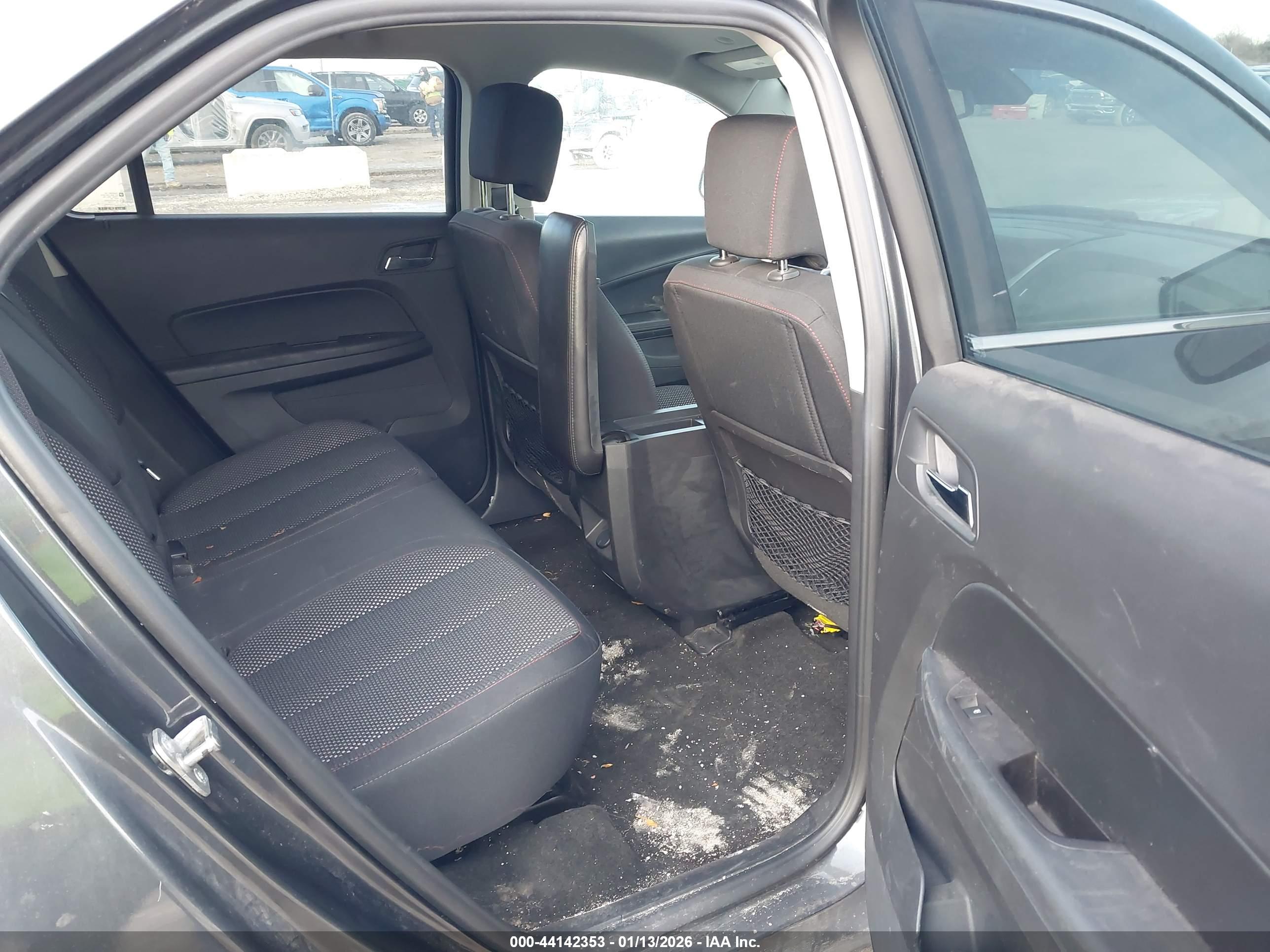 CHEVROLET EQUINOX image 8