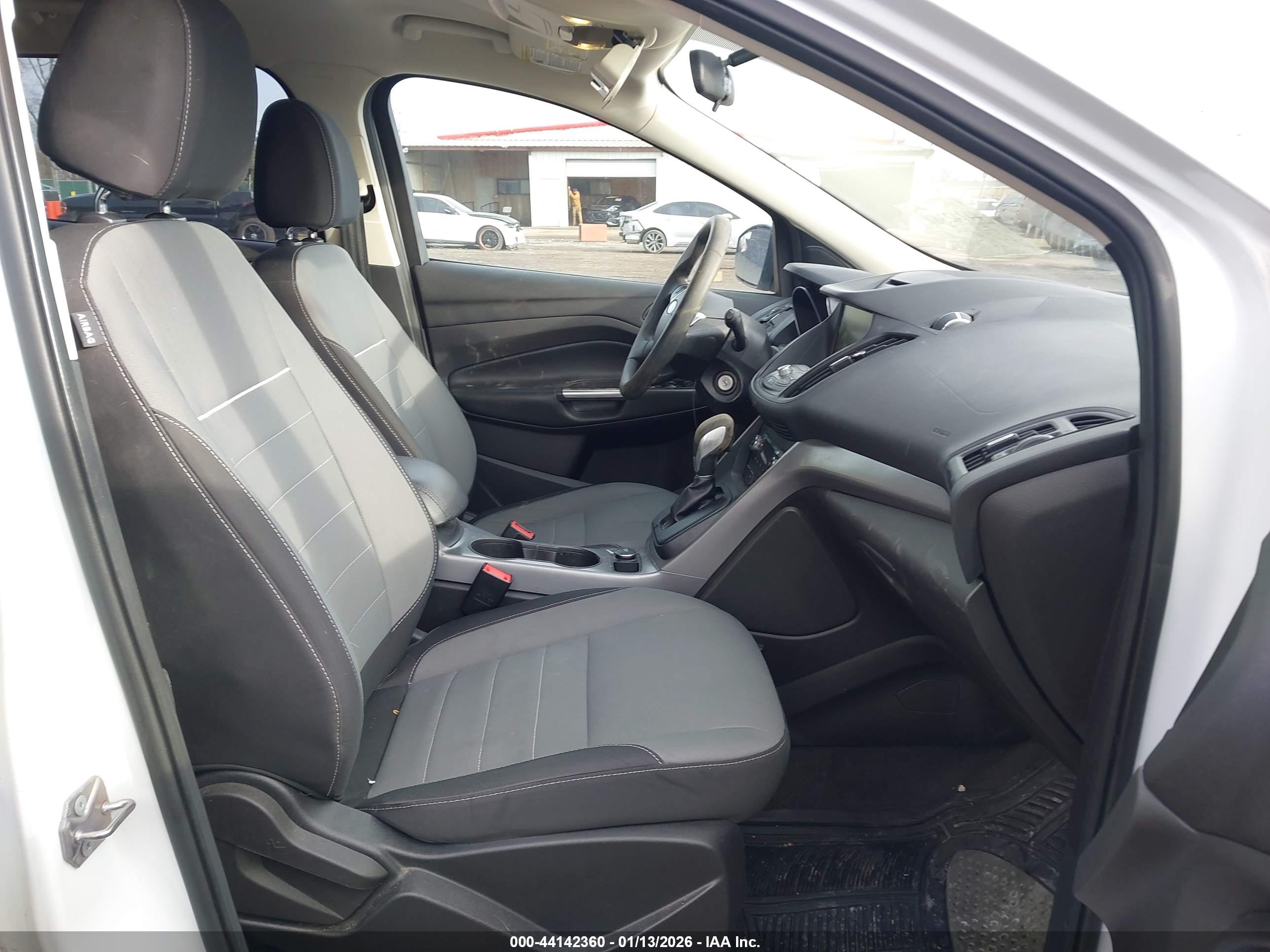FORD ESCAPE image 5