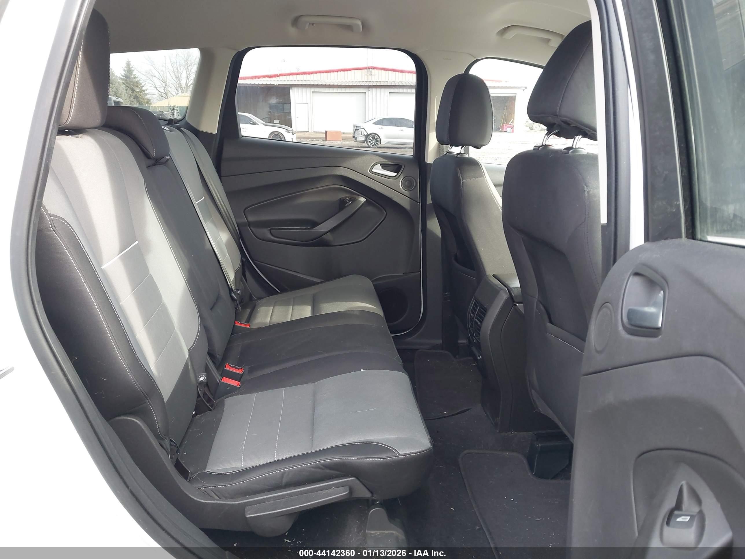 FORD ESCAPE image 8