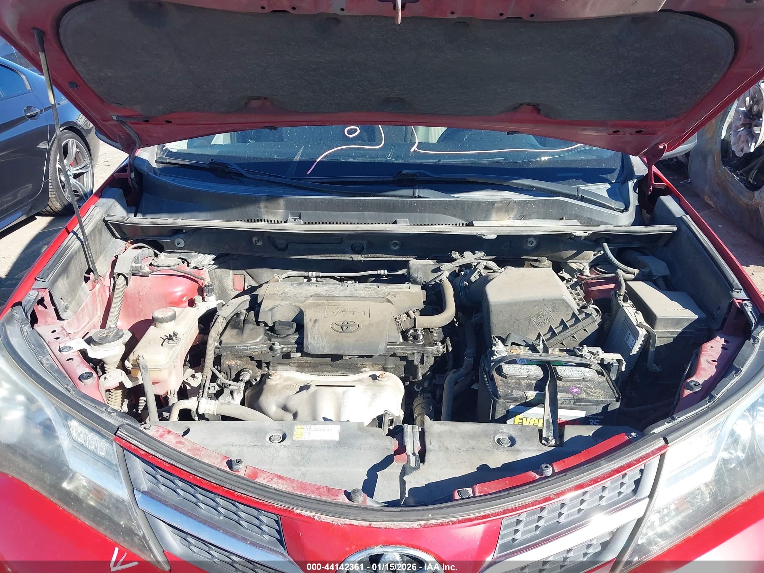 TOYOTA RAV4 image 10