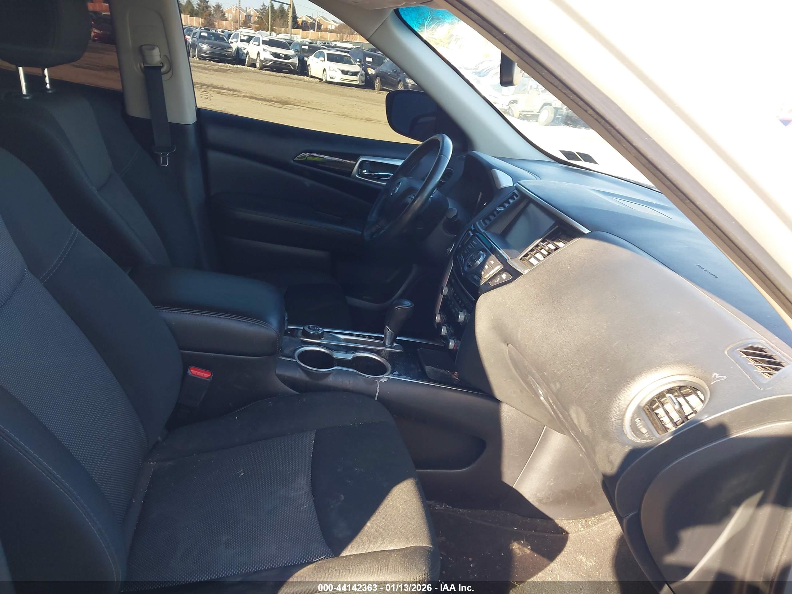 NISSAN PATHFINDER image 5
