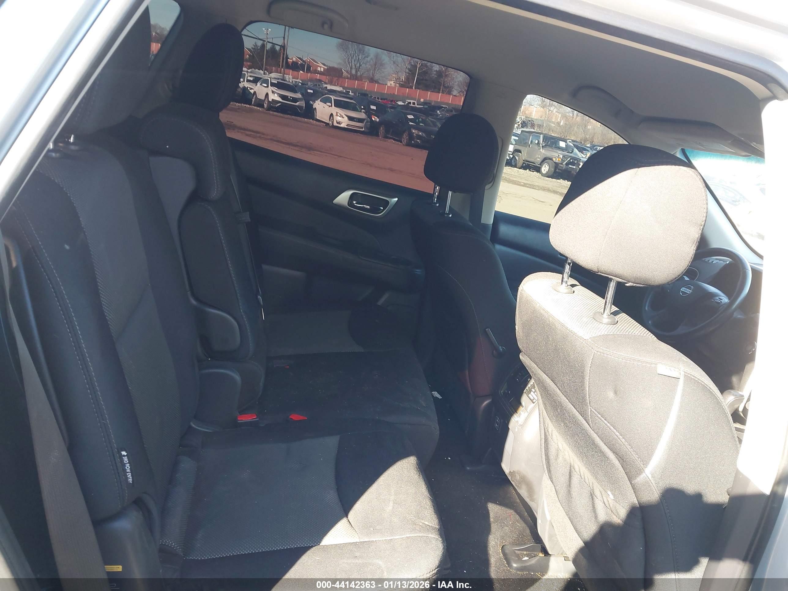 NISSAN PATHFINDER image 8