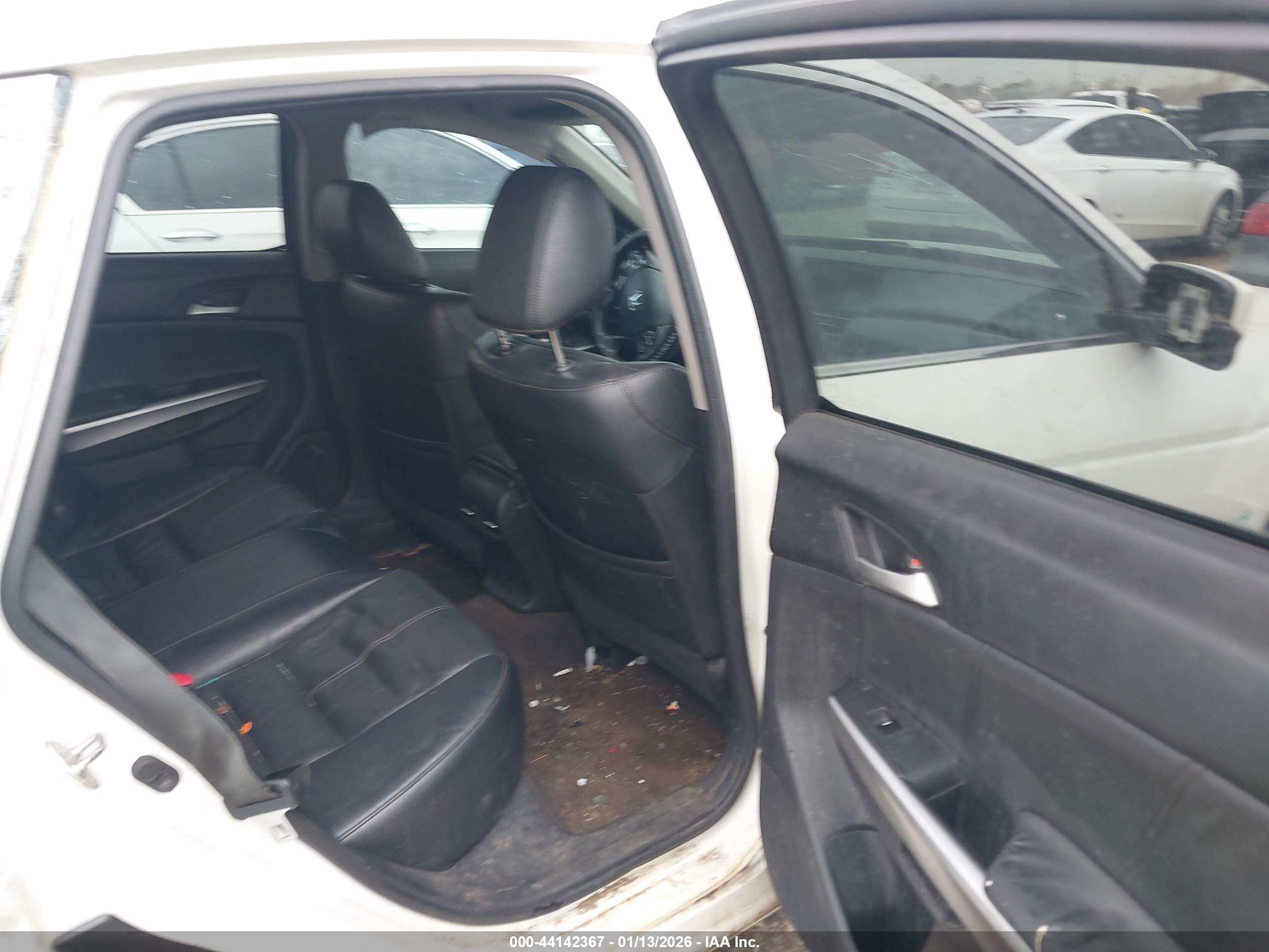 HONDA CROSSTOUR image 8