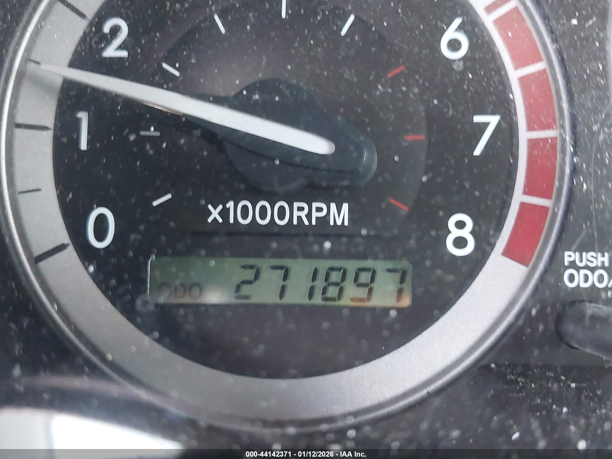 TOYOTA SIENNA image 7