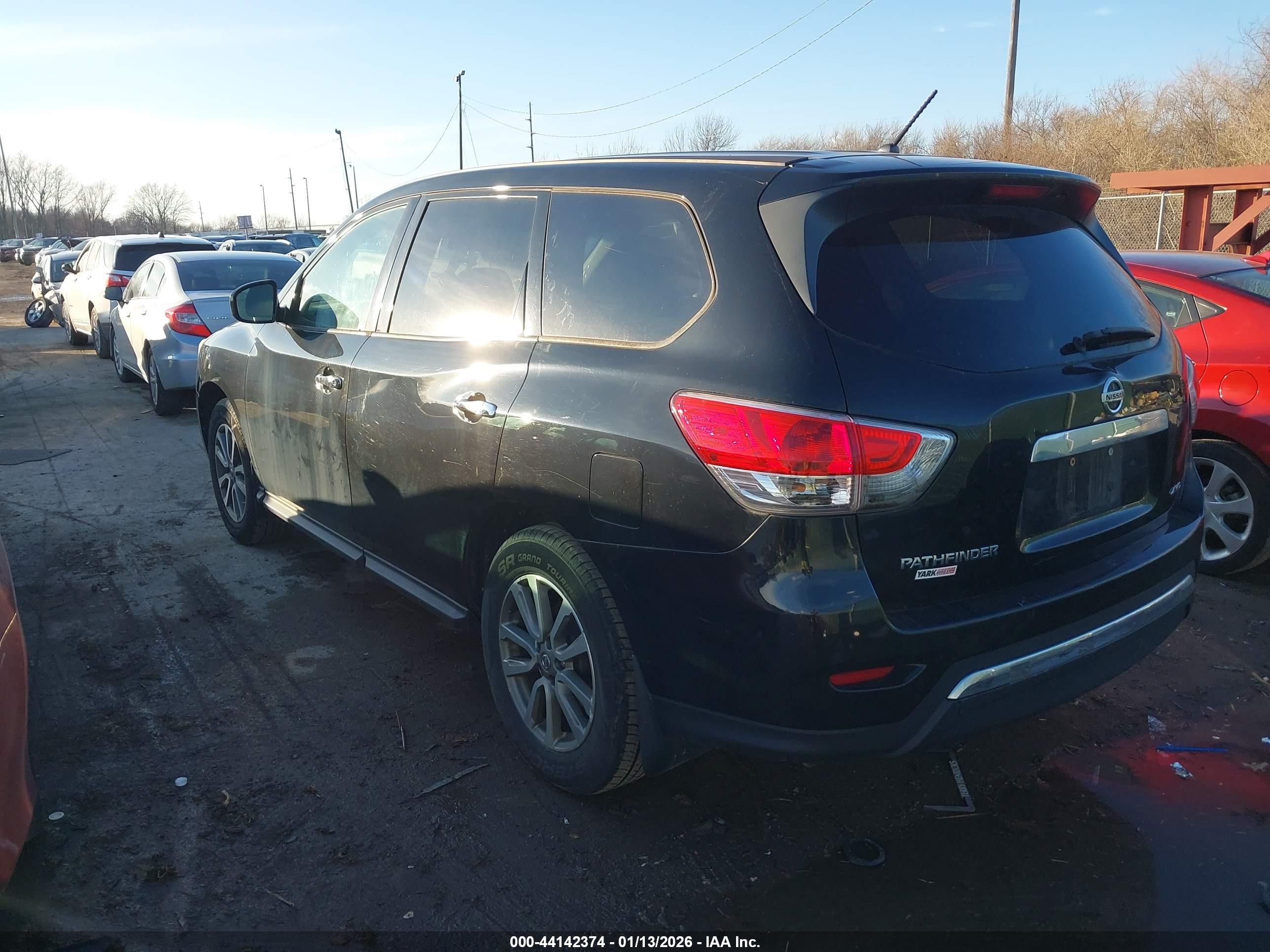 NISSAN PATHFINDER image 3