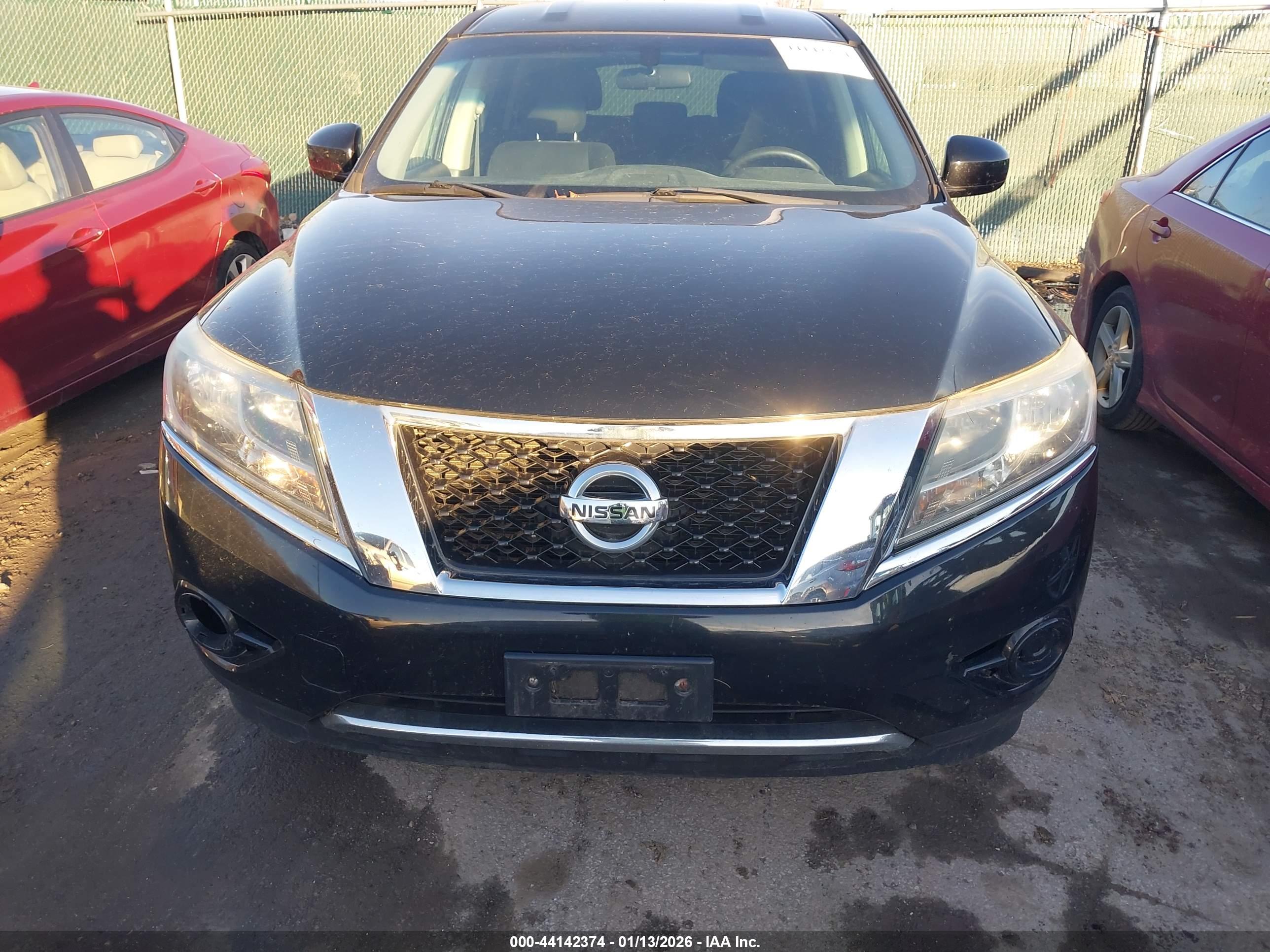 NISSAN PATHFINDER image 6