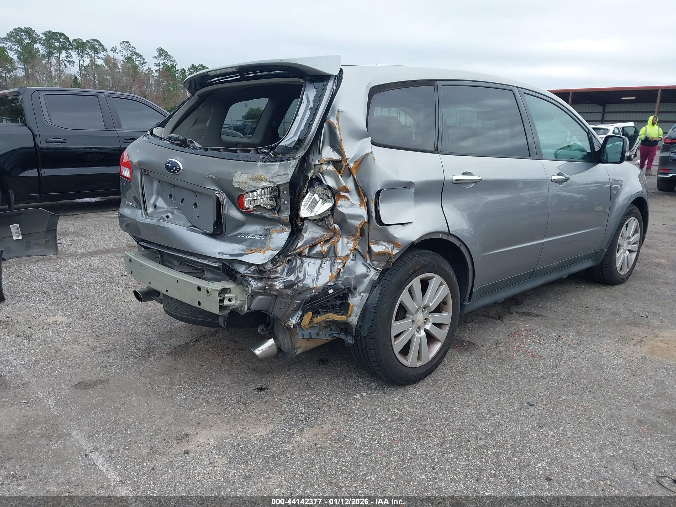 SUBARU TRIBECA image 4