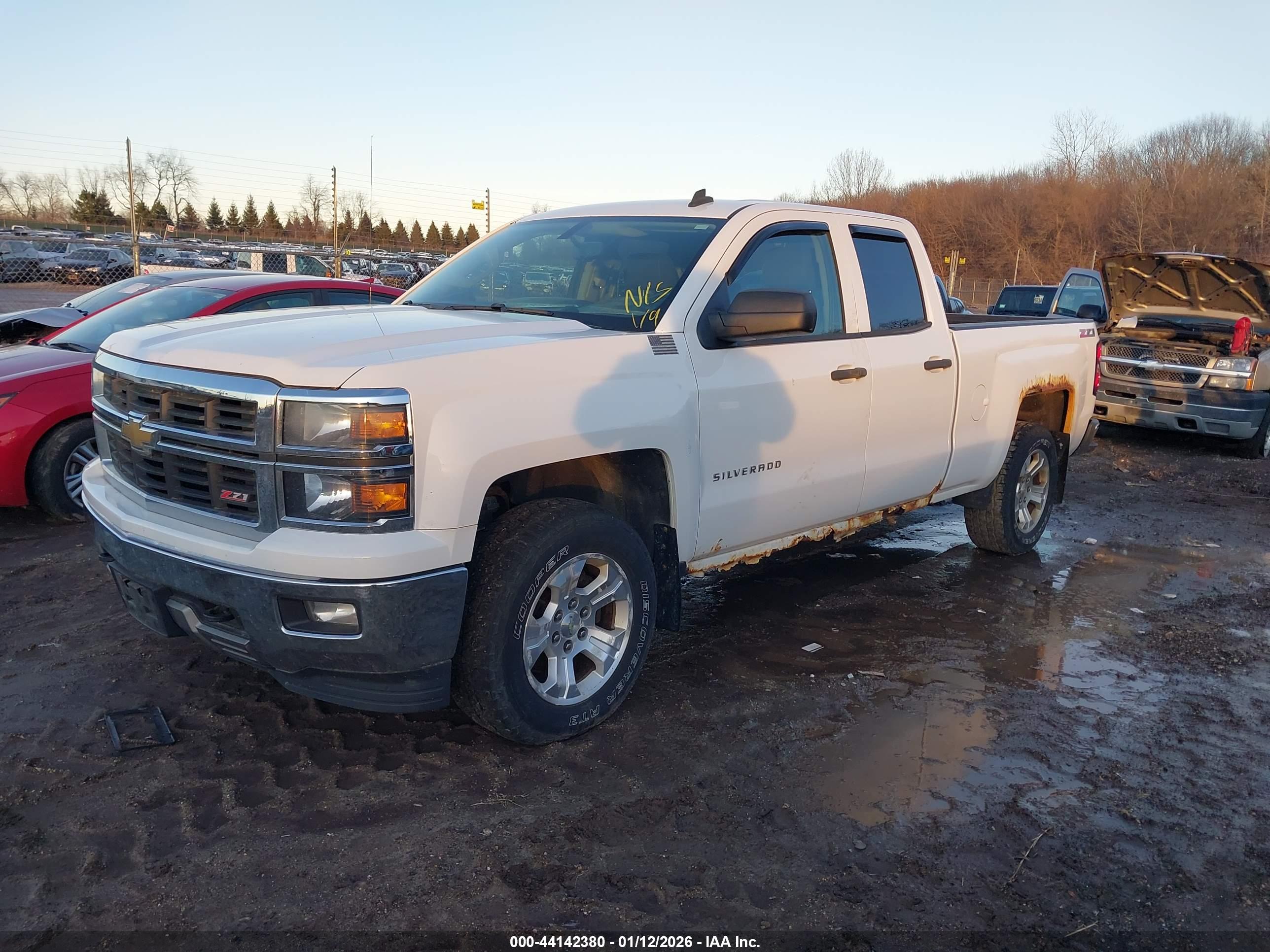 CHEVROLET SILVERADO image 2