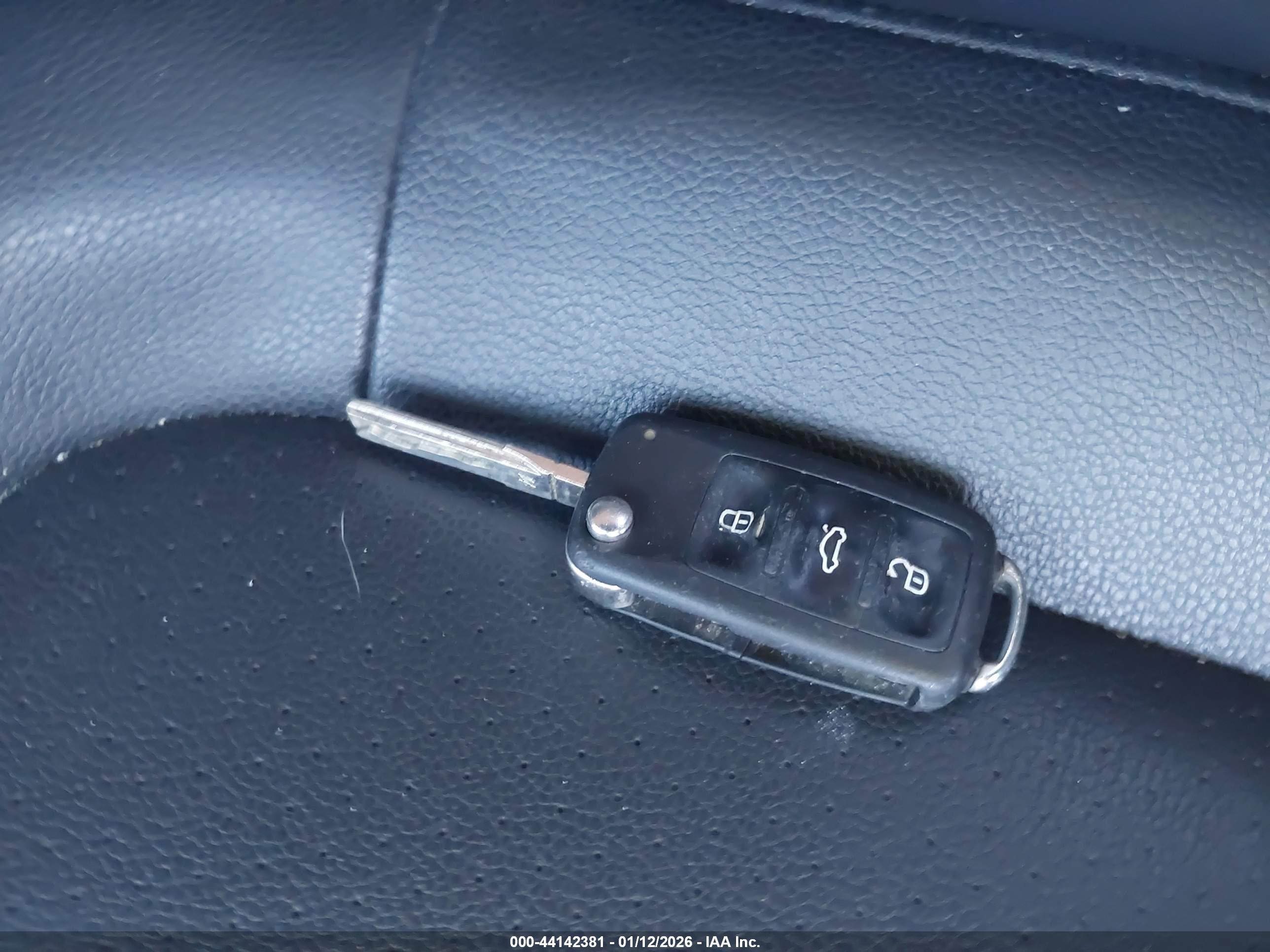 VOLKSWAGEN JETTA image 11