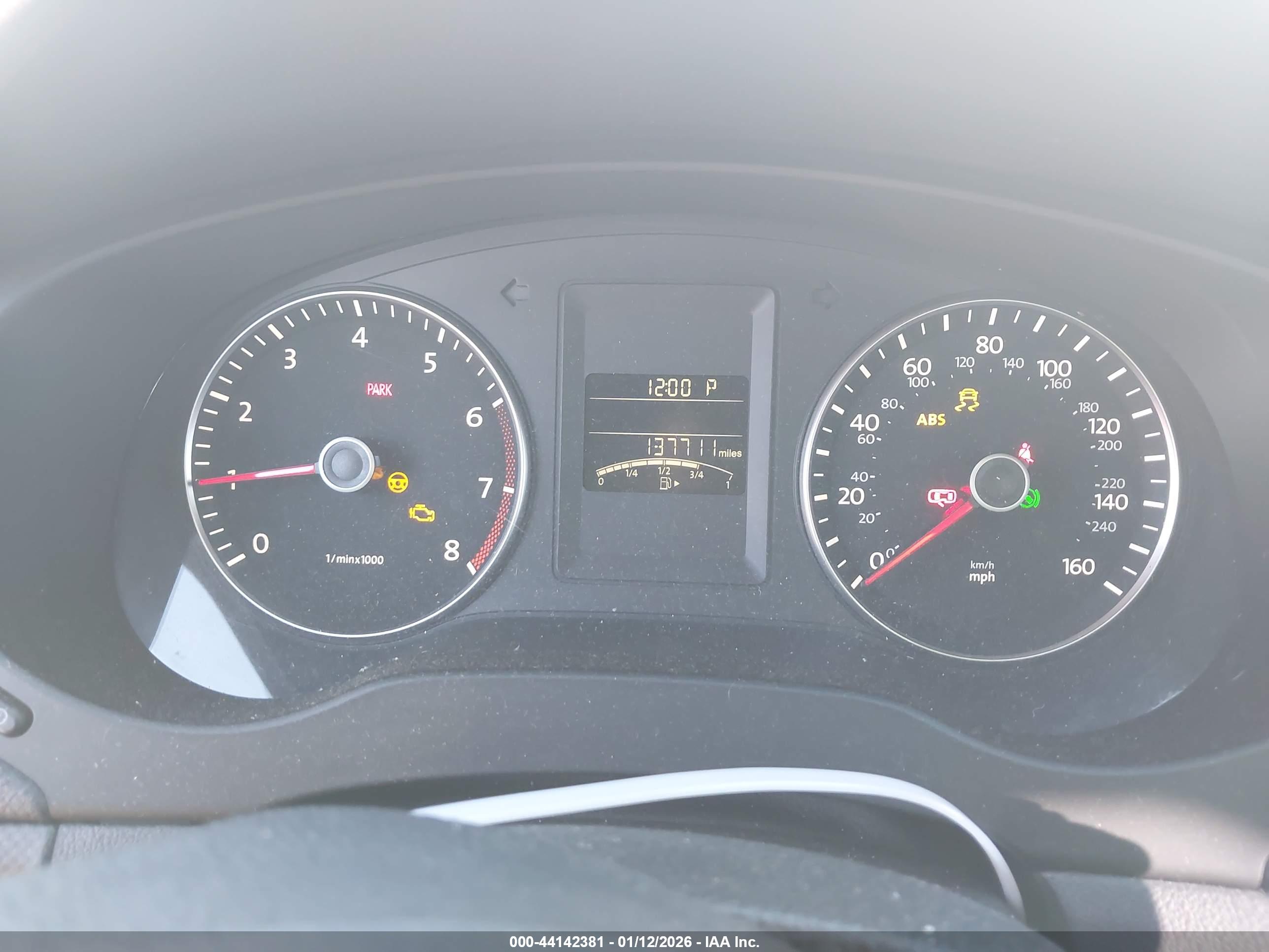 VOLKSWAGEN JETTA image 7