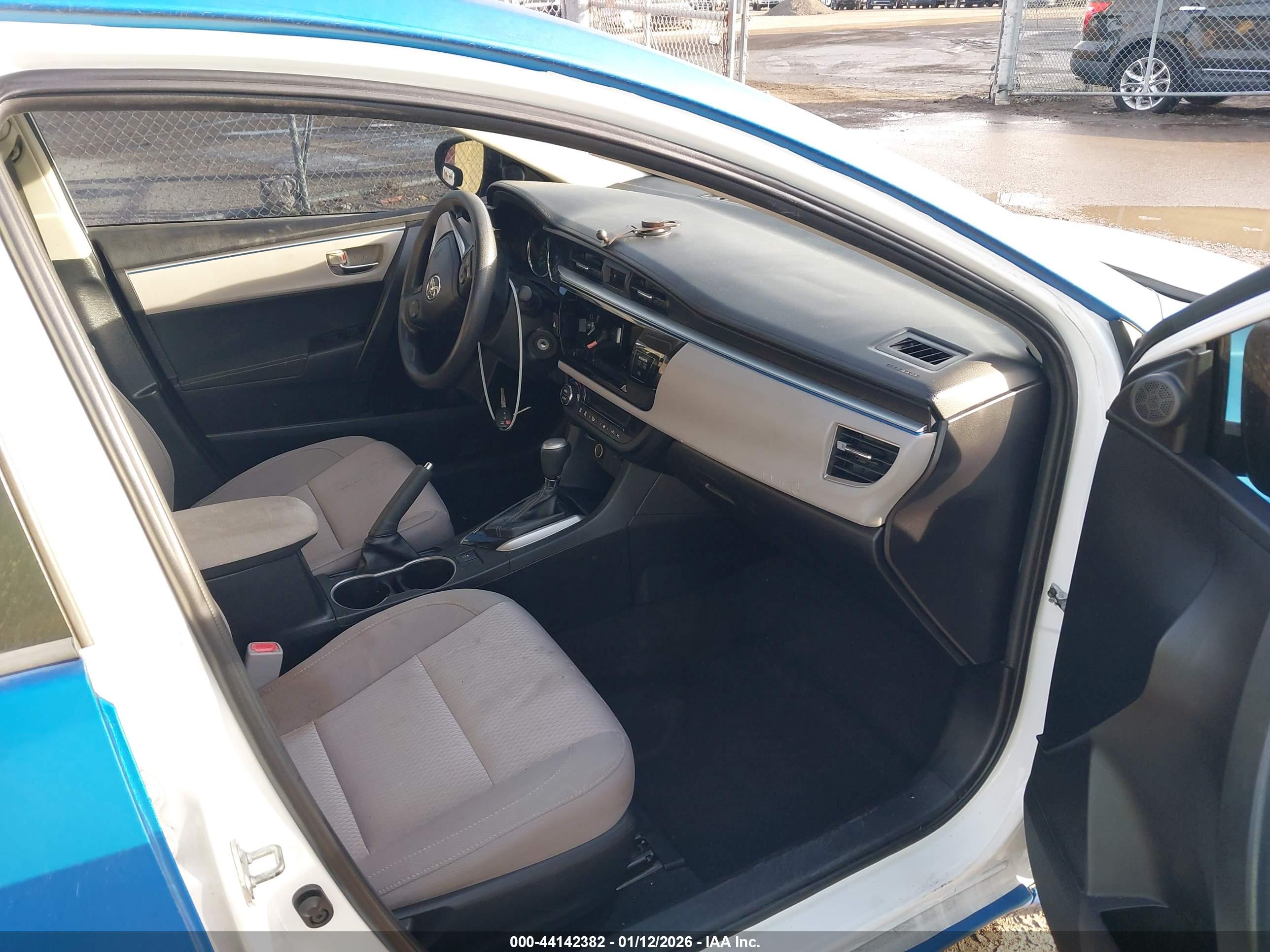 TOYOTA COROLLA image 5