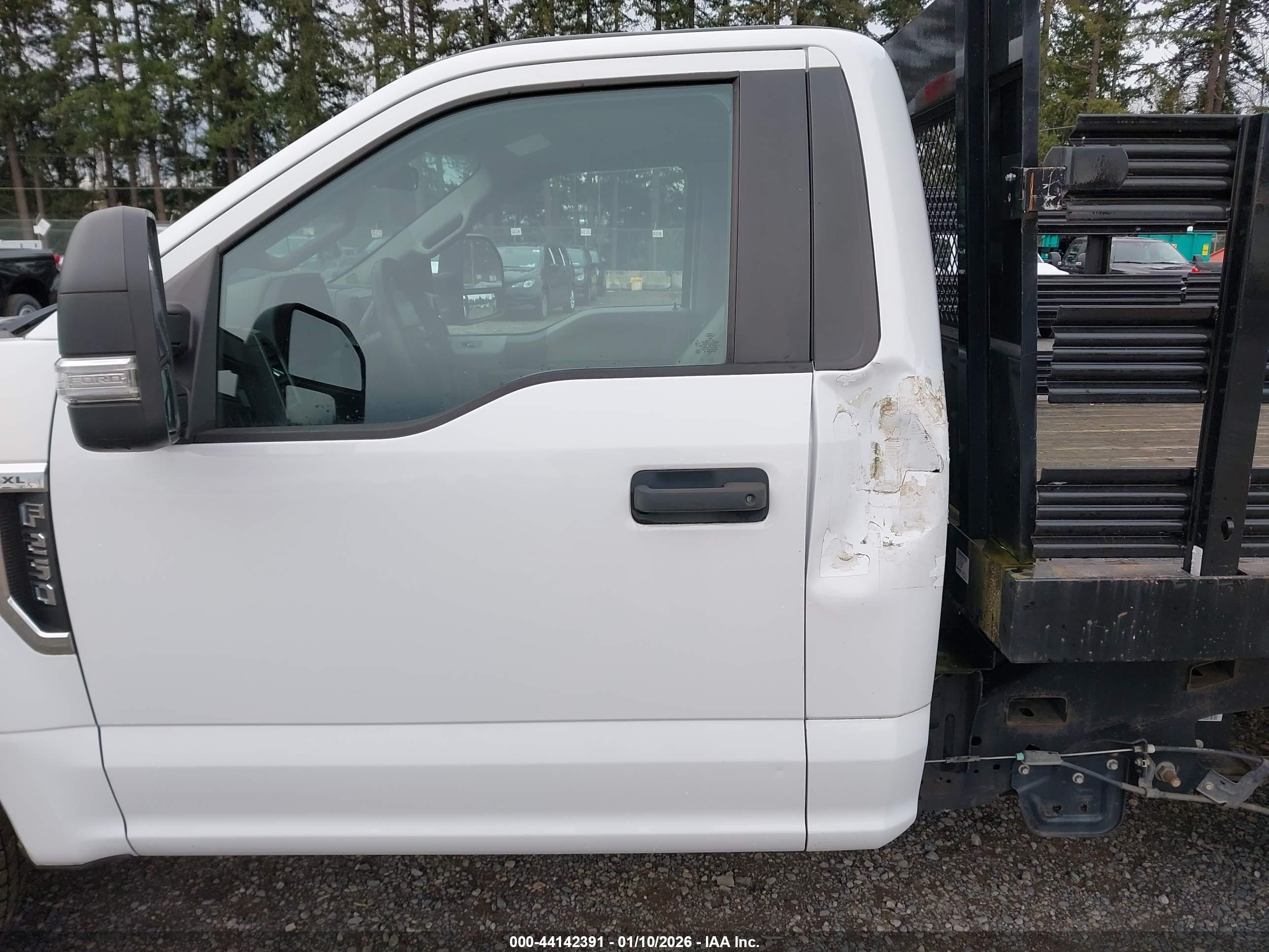 FORD F-250 image 6
