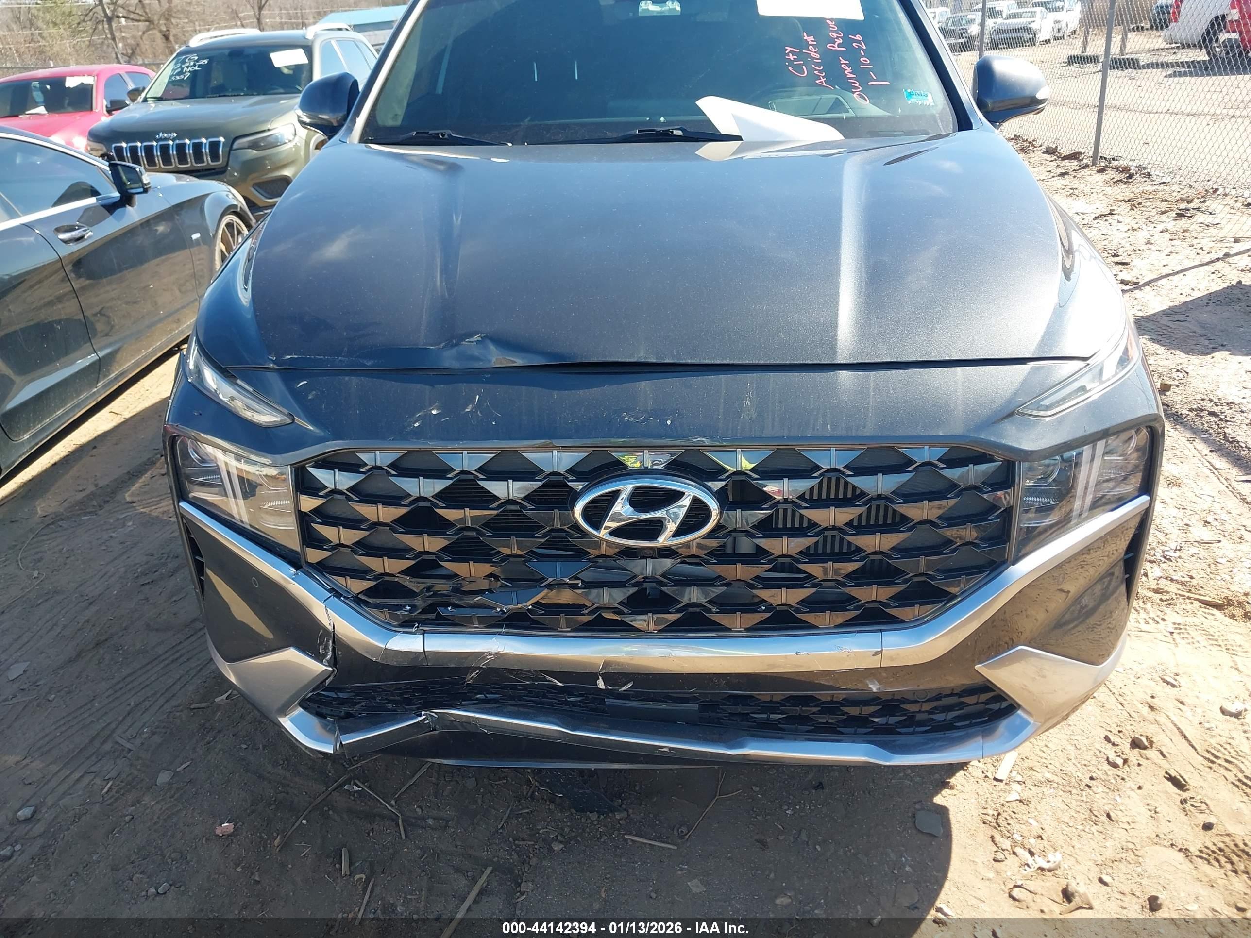 HYUNDAI SANTA image 6