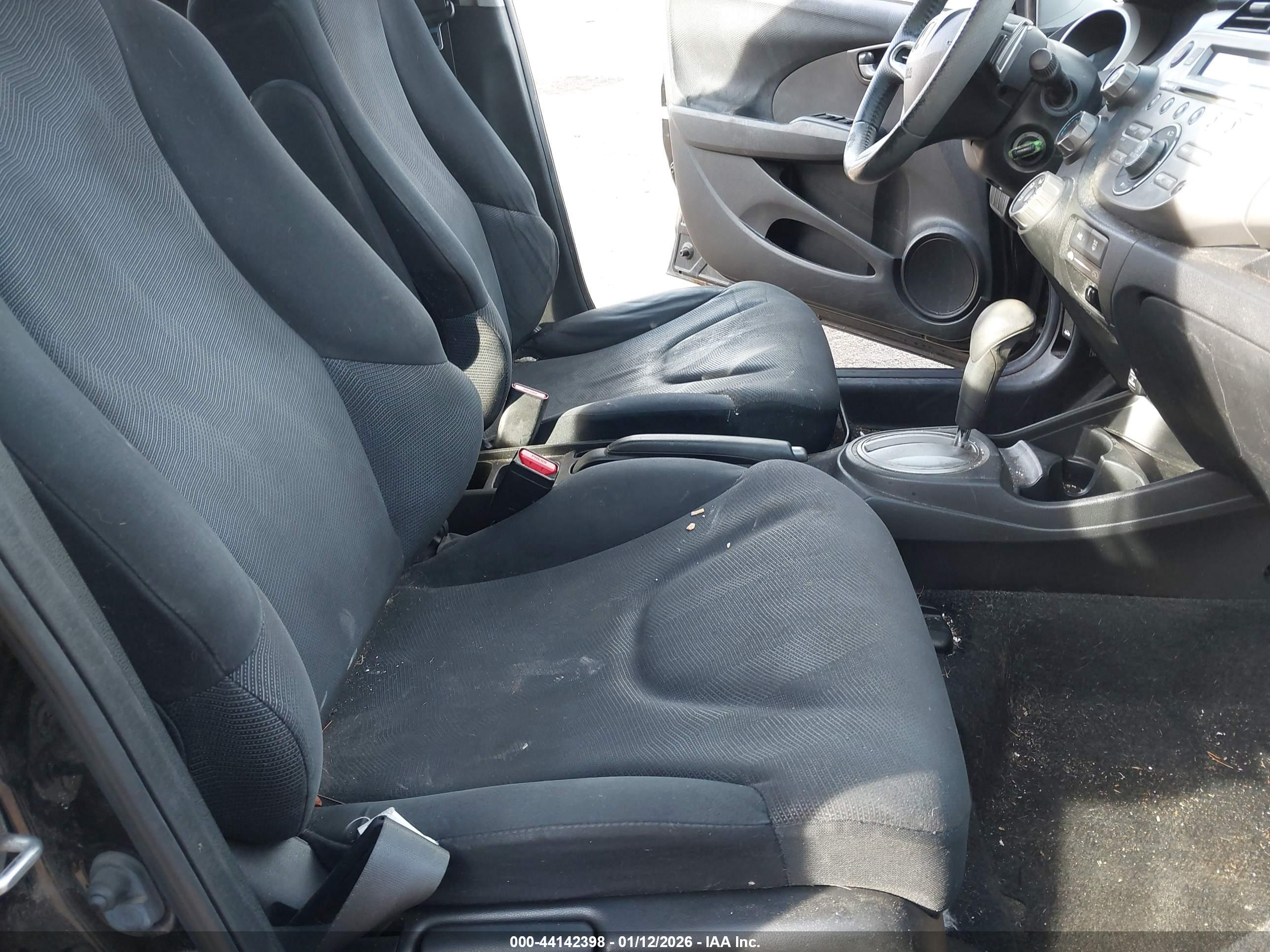 HONDA FIT image 5