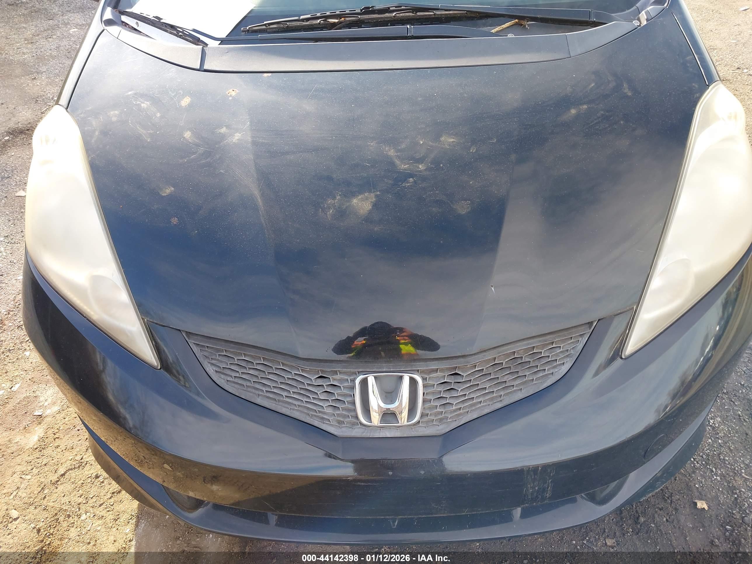 HONDA FIT image 6
