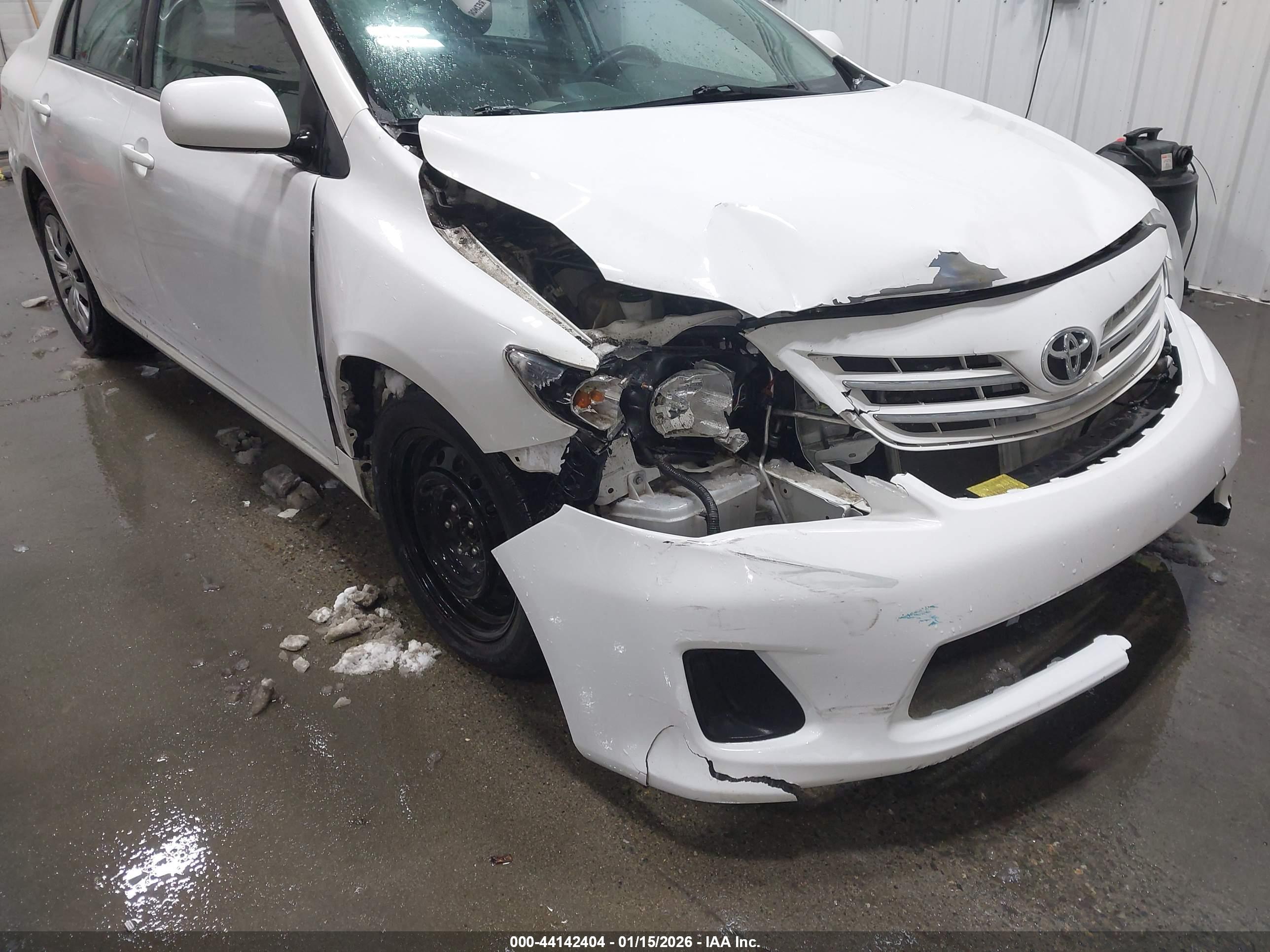 TOYOTA COROLLA image 6