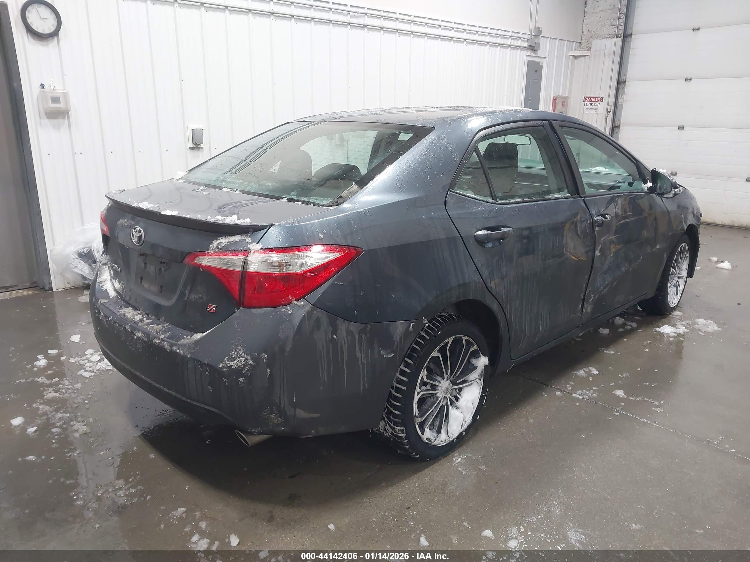 TOYOTA COROLLA image 4