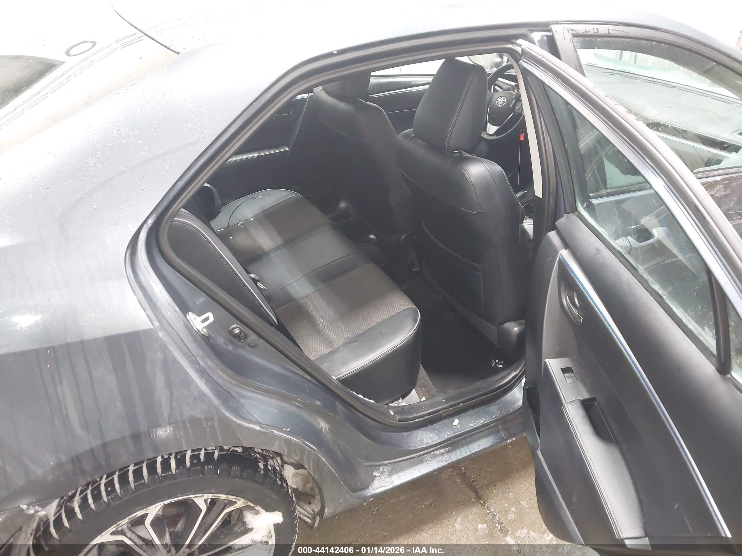 TOYOTA COROLLA image 8